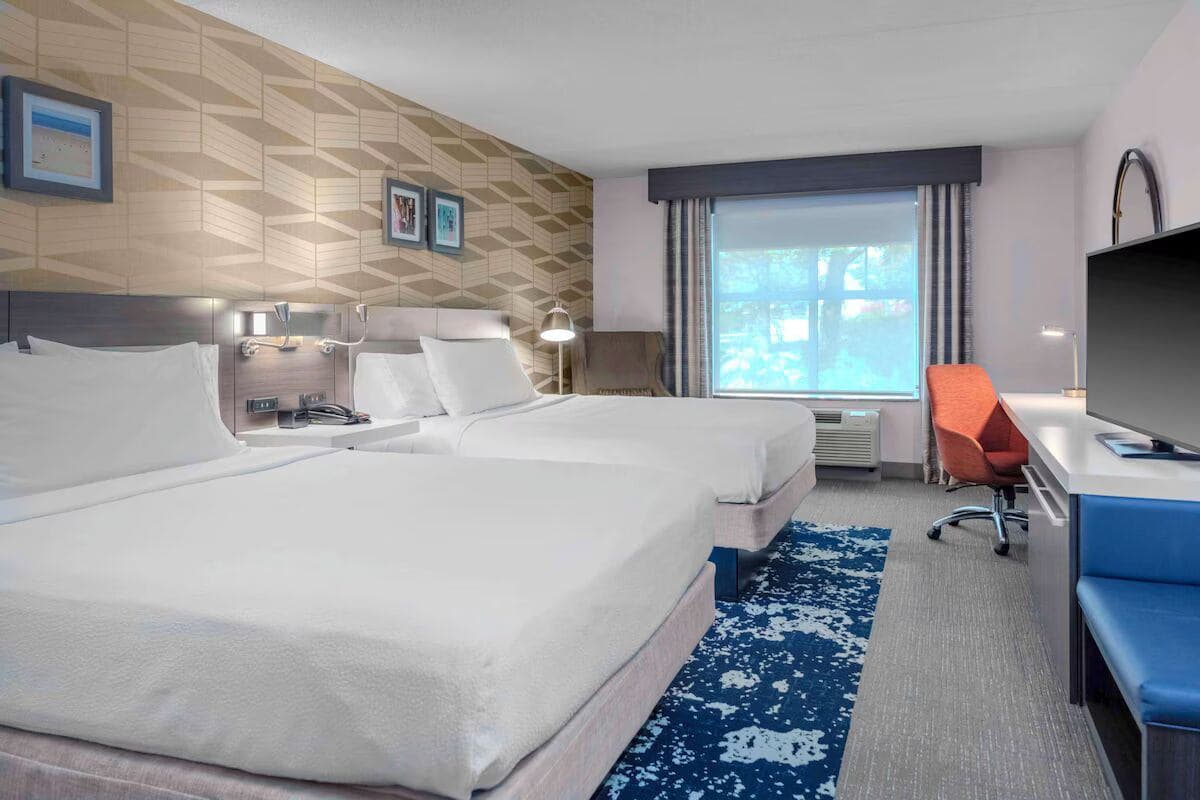 2 Queen Room