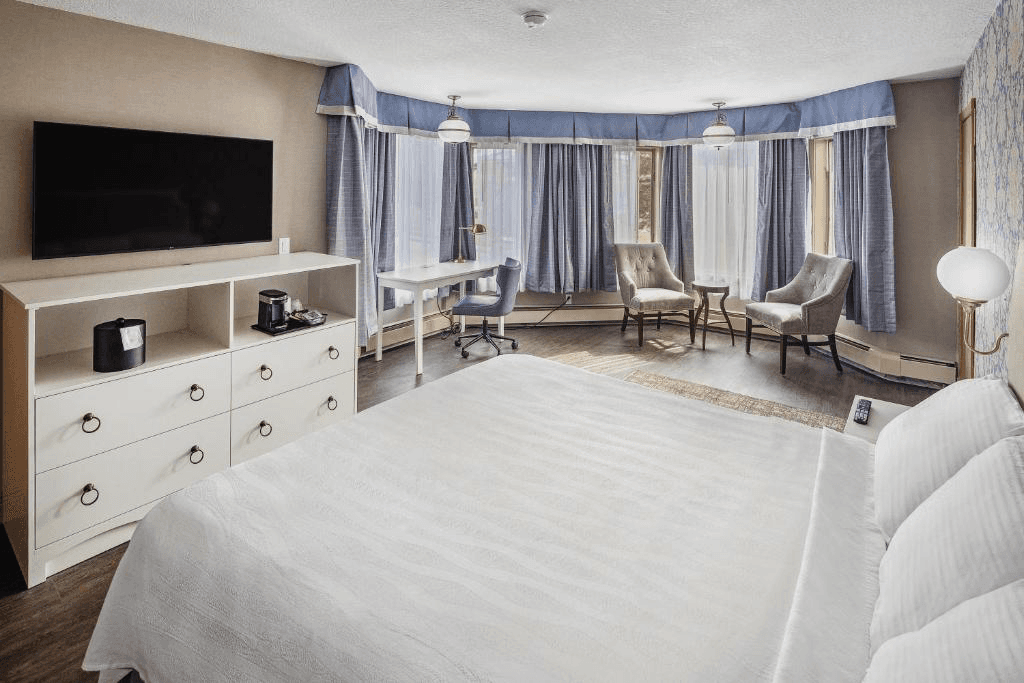 Executive 1 King Room