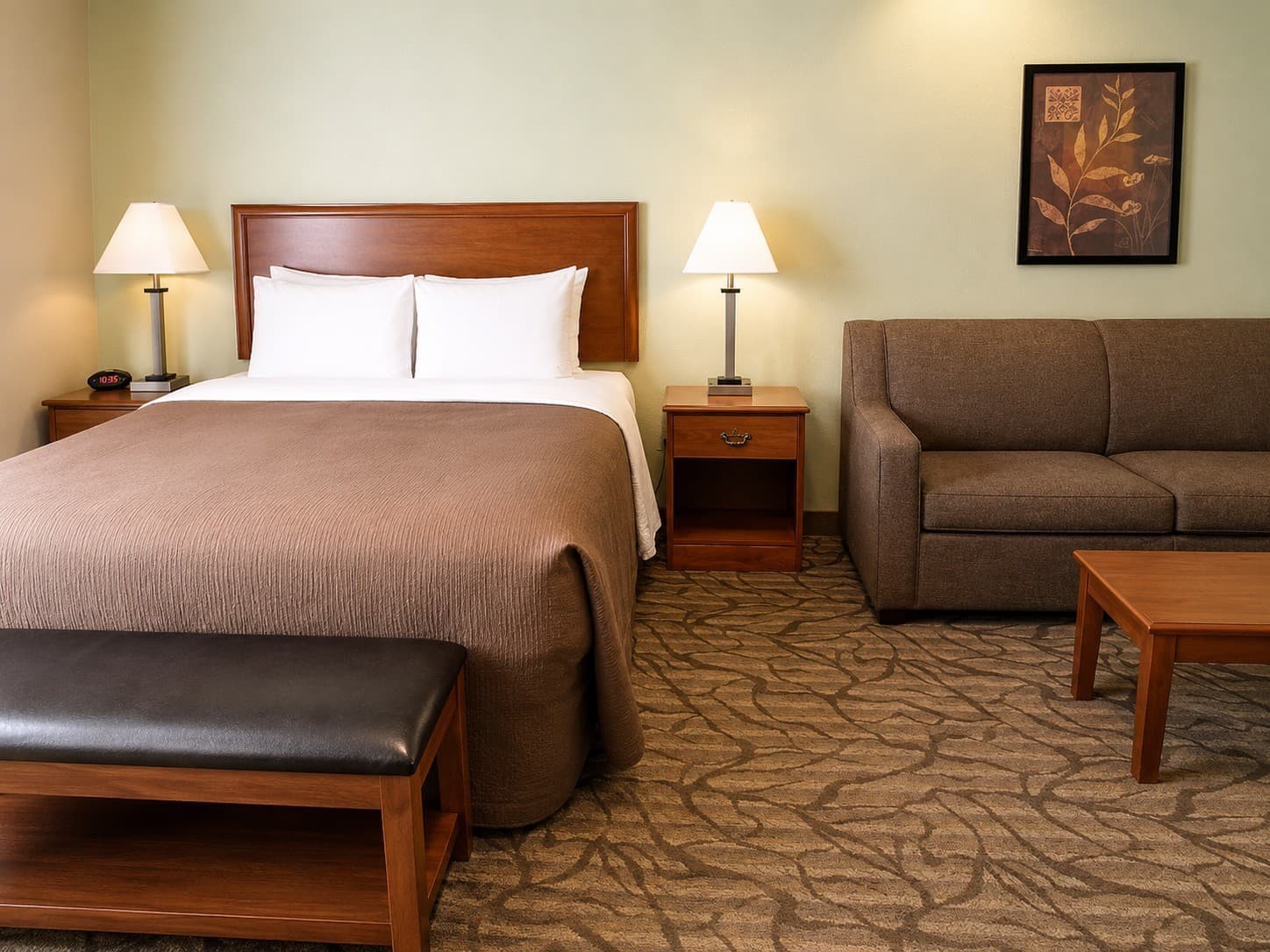 Deluxe Queen Room