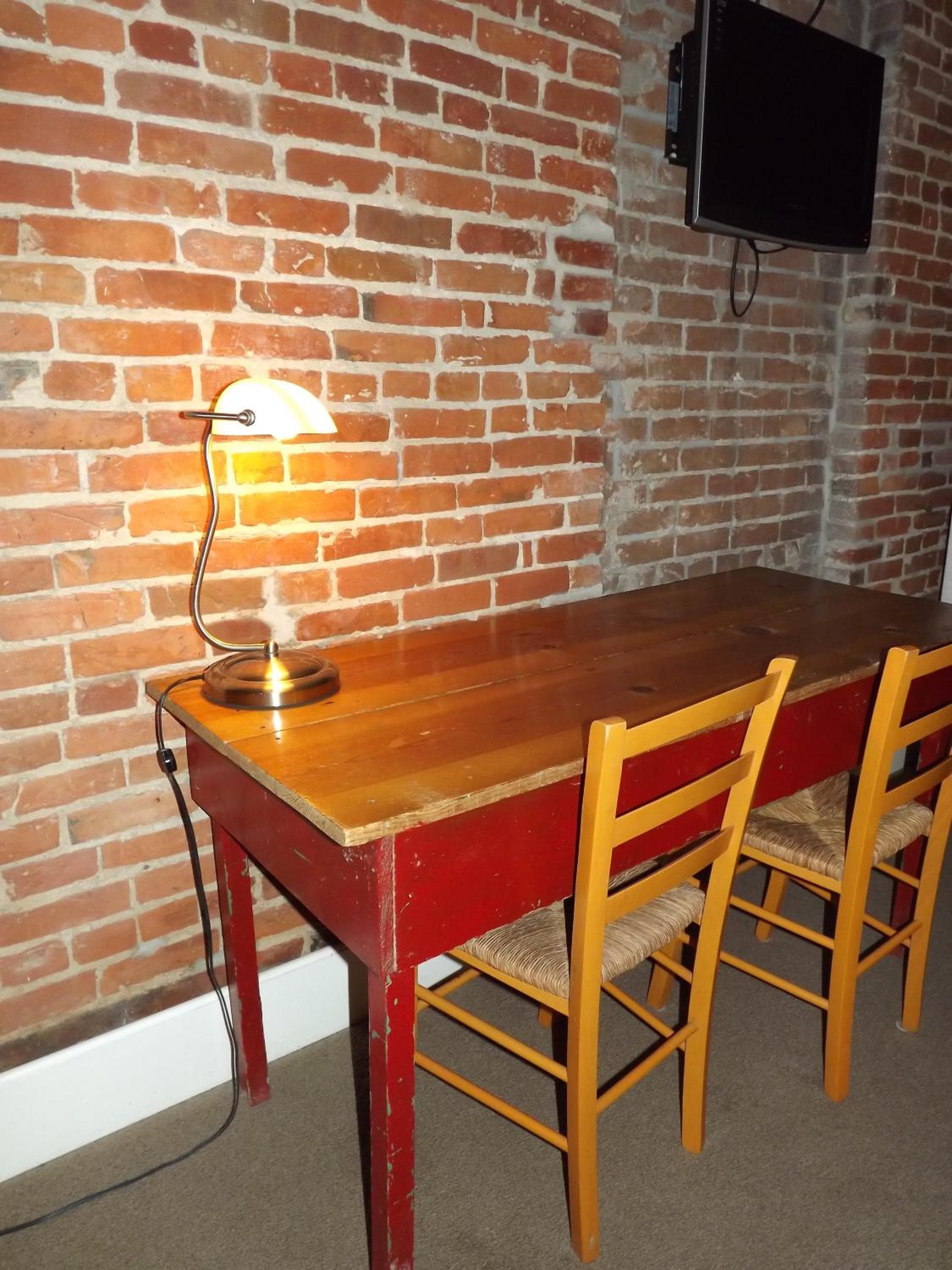 Photo 8