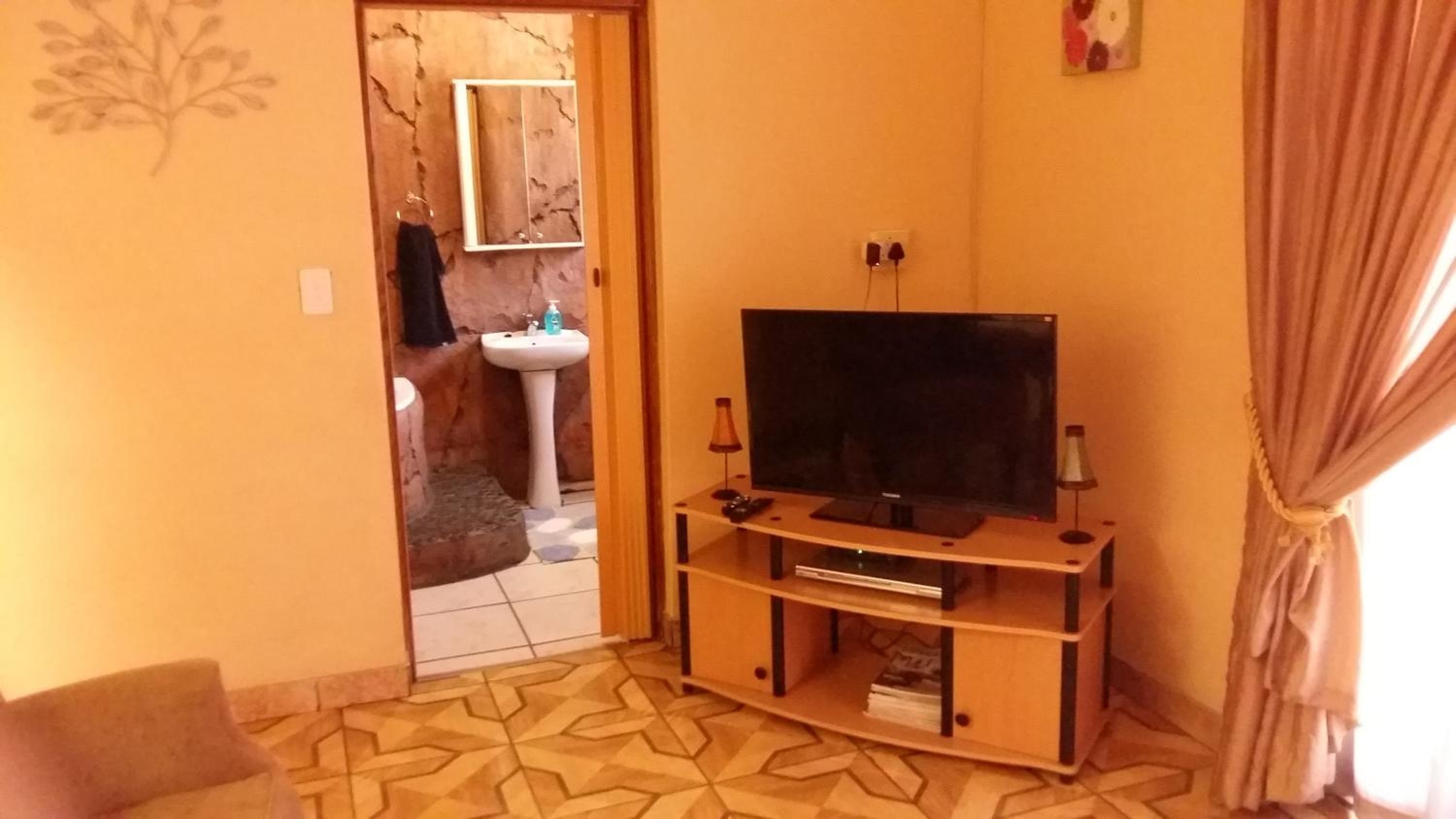 Photo 25