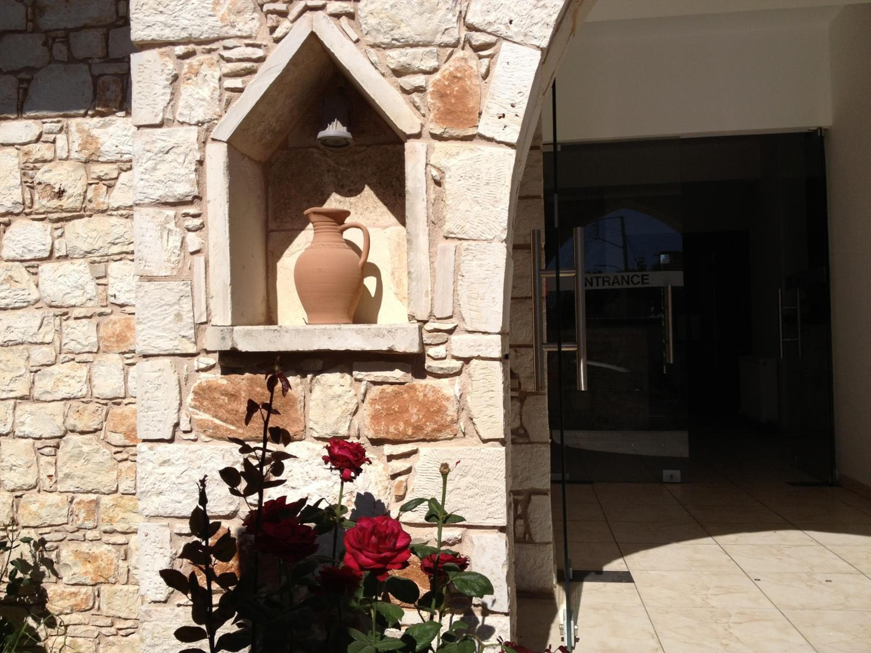 Photo 48