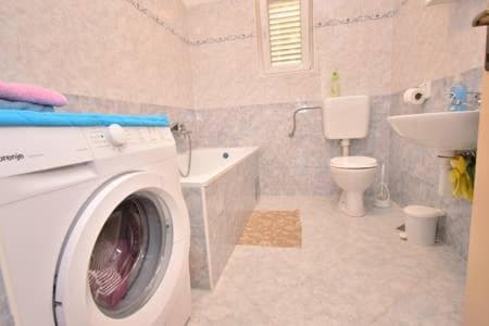 Photo 38