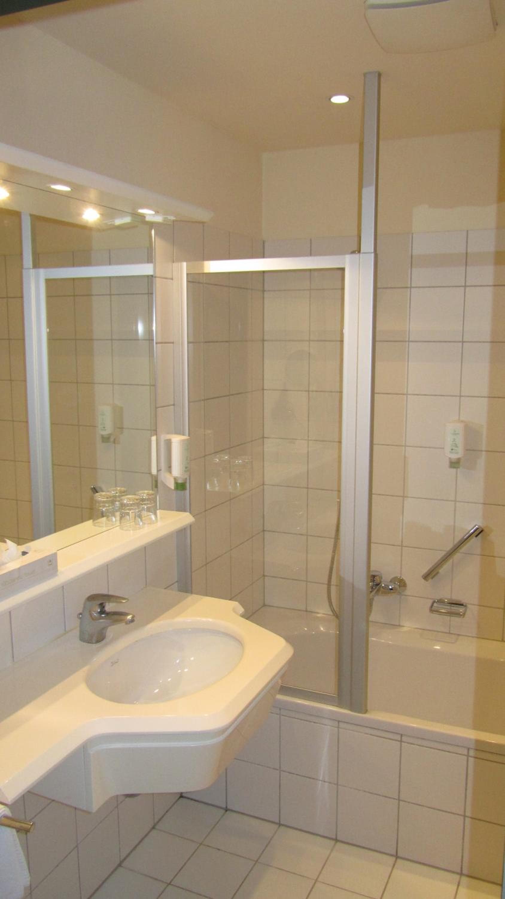 Photo 25
