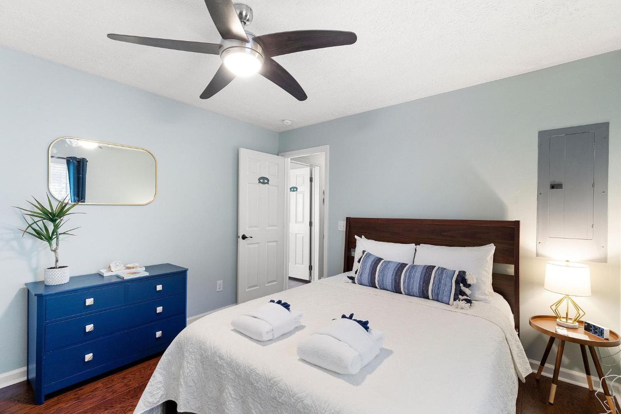 Photo 6