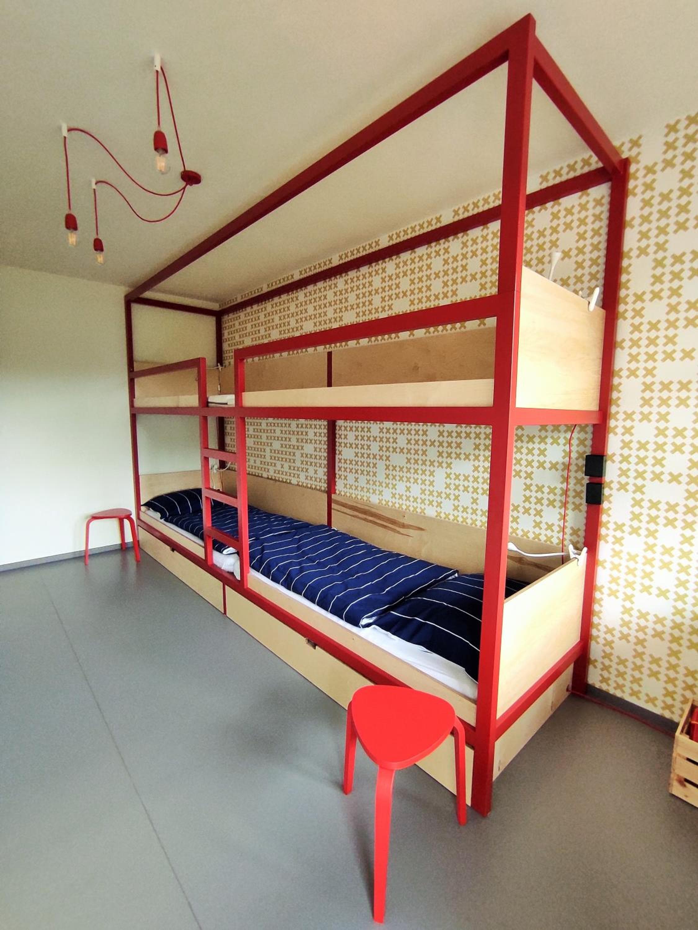 Photo 12