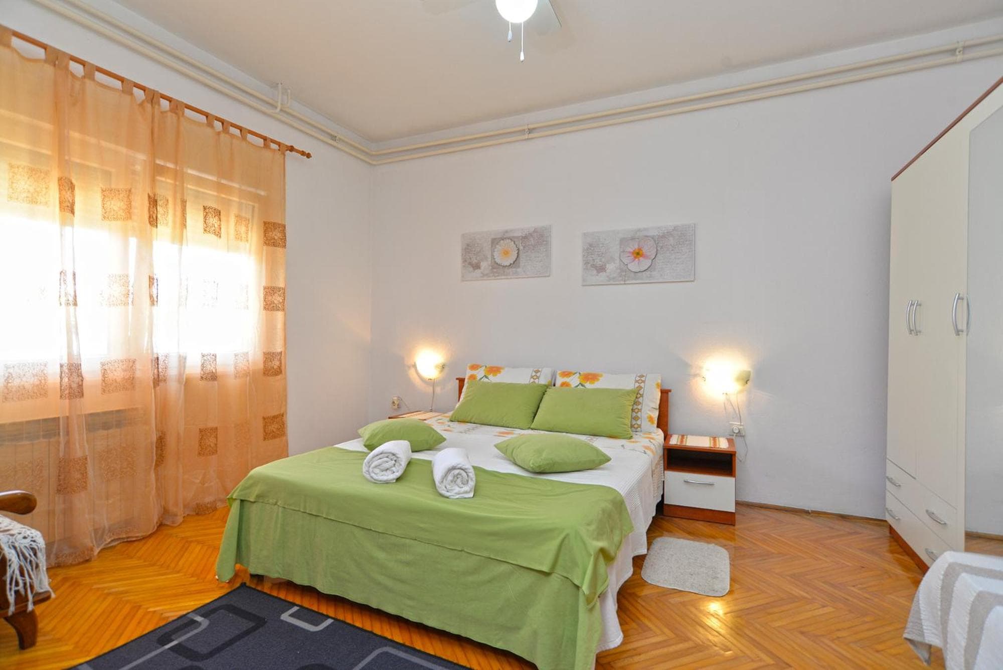 Photo 43