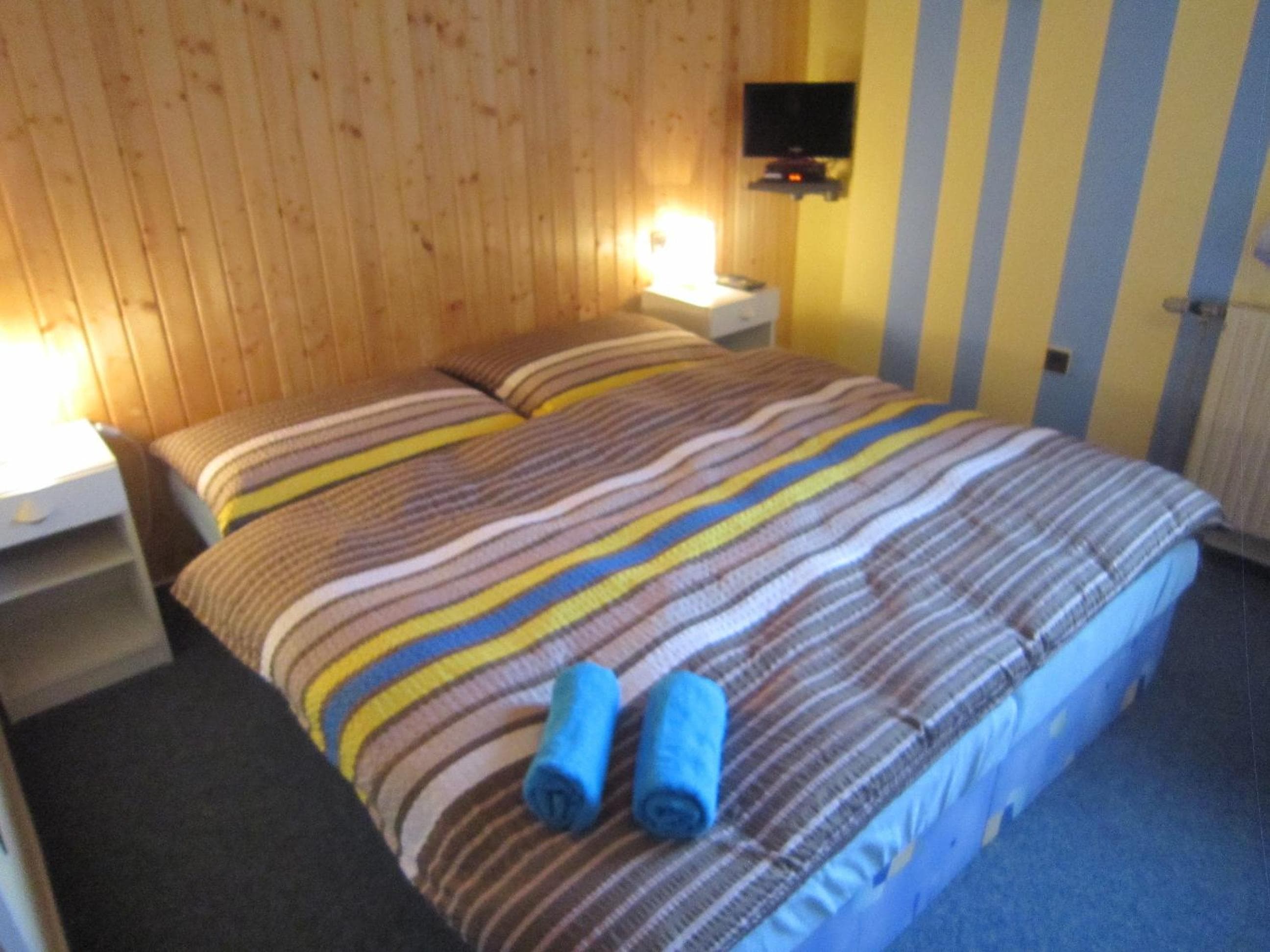 Photo 32