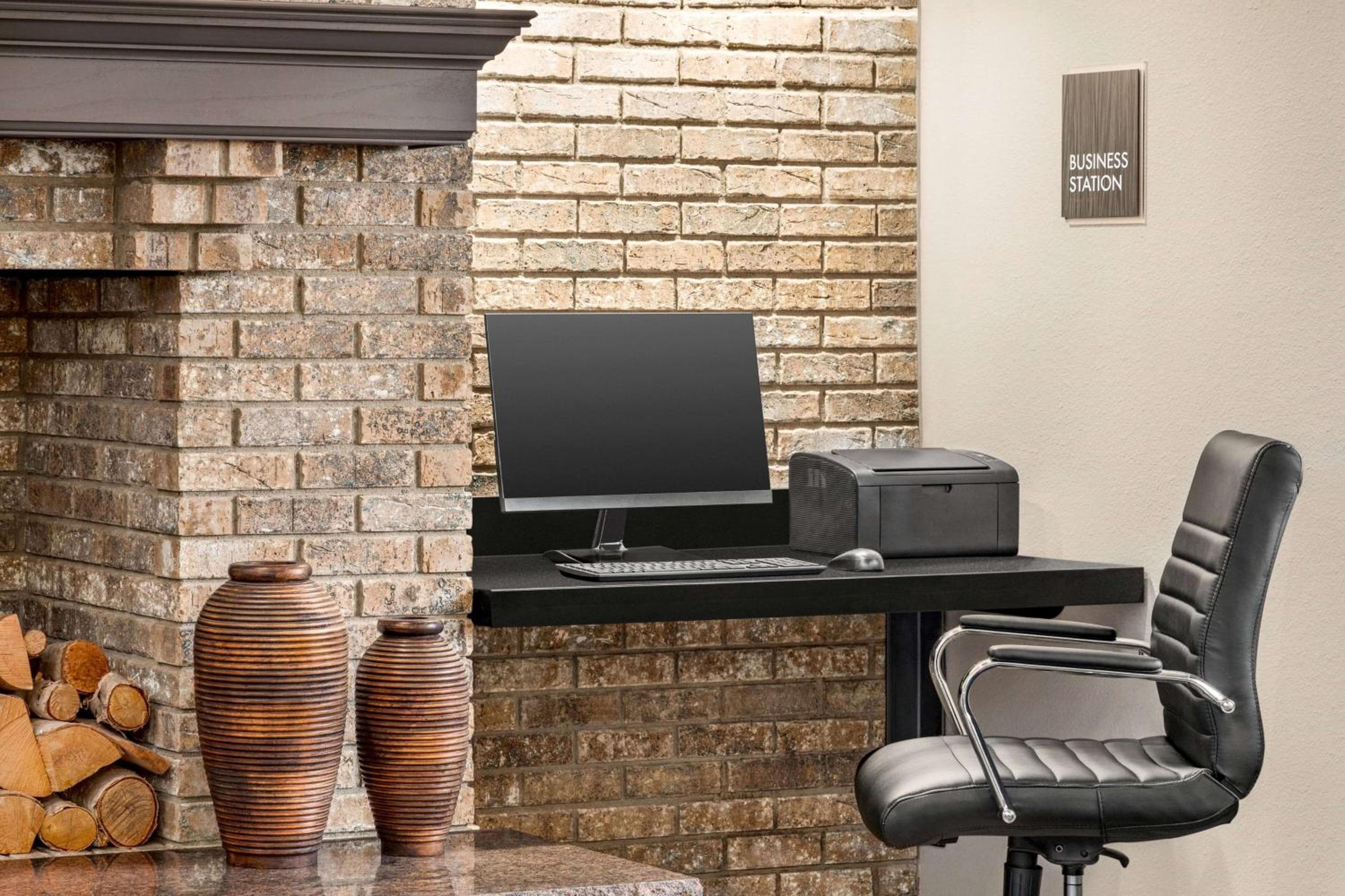 Photo 10