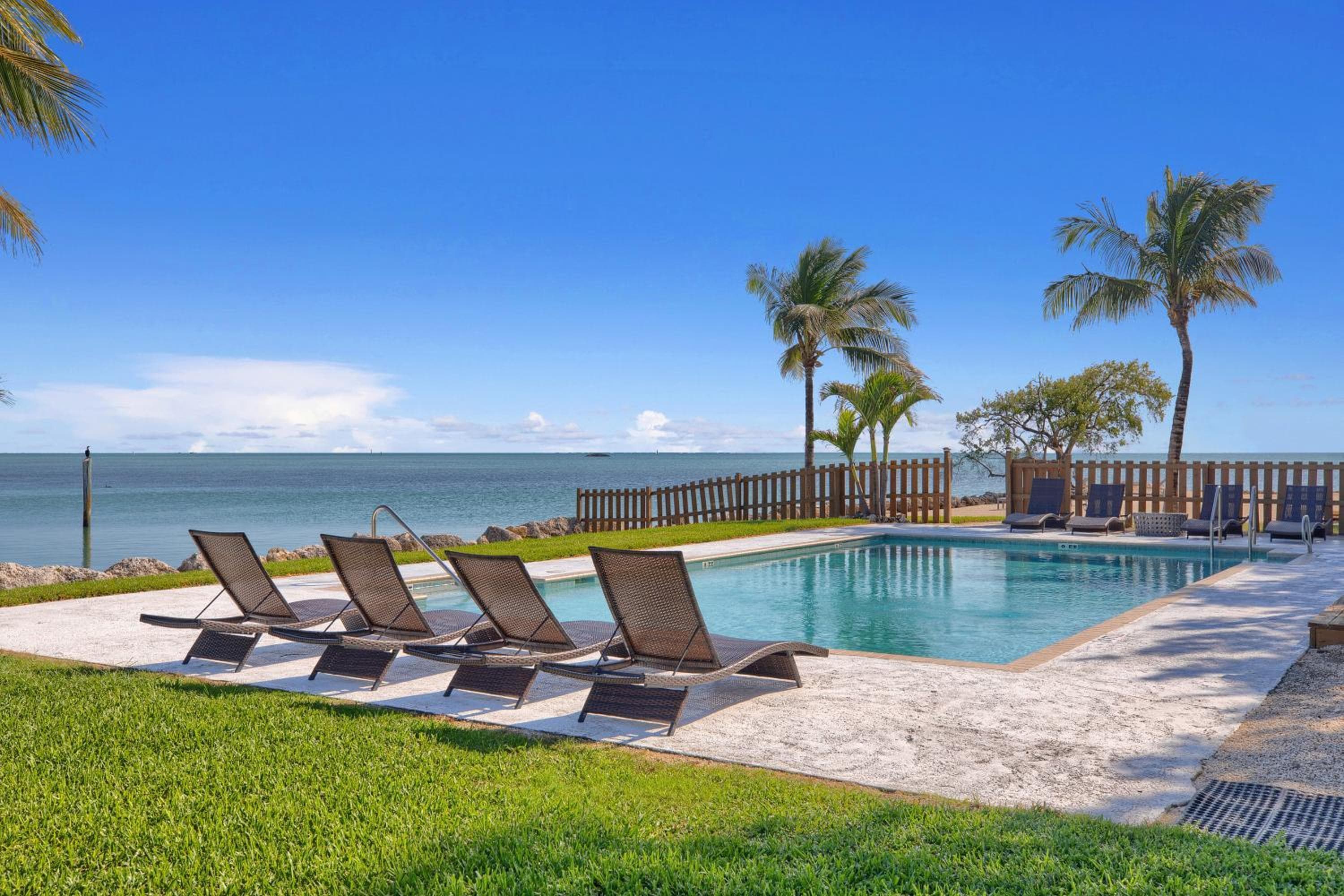 Photo 128