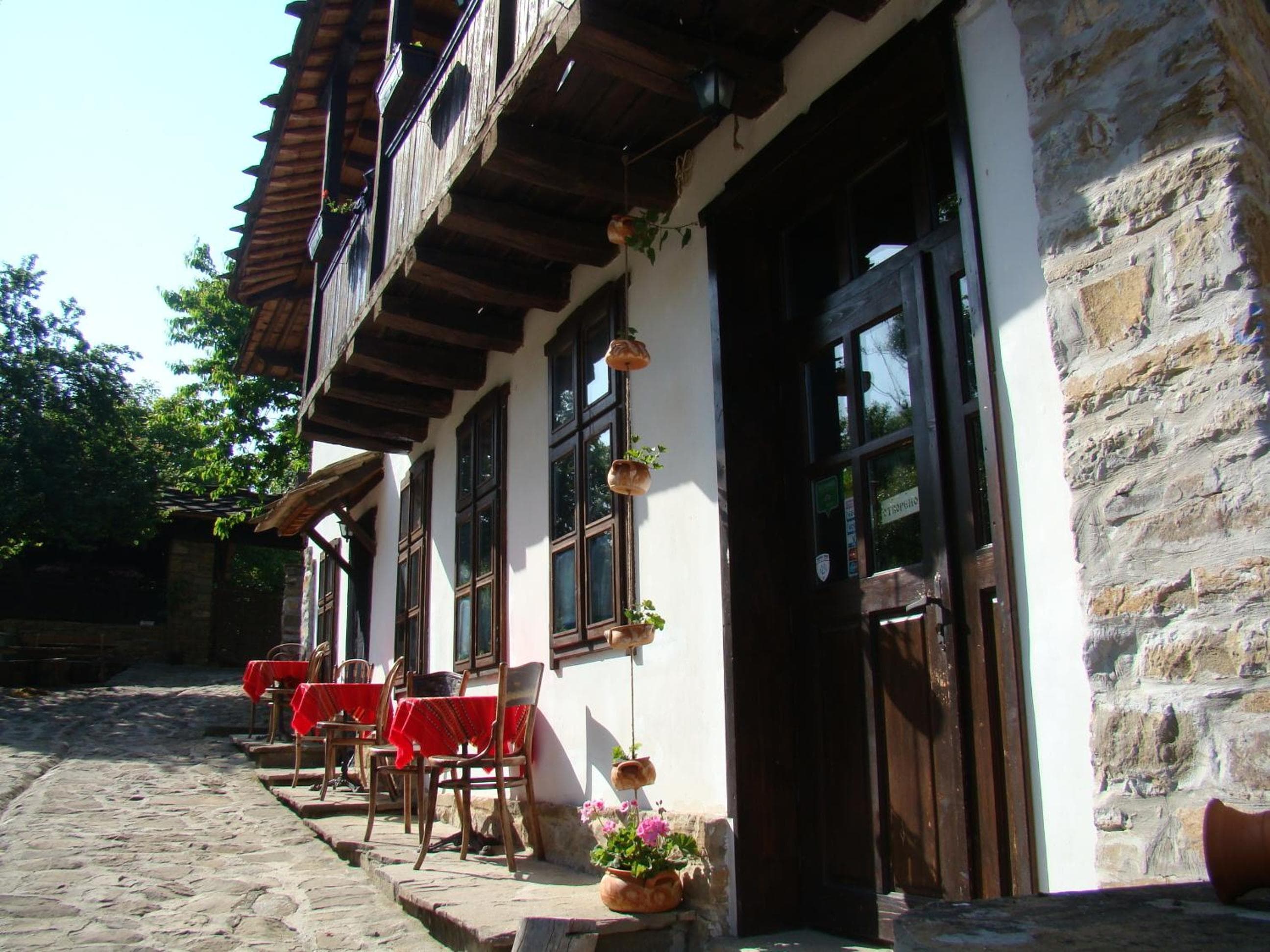 Photo 12