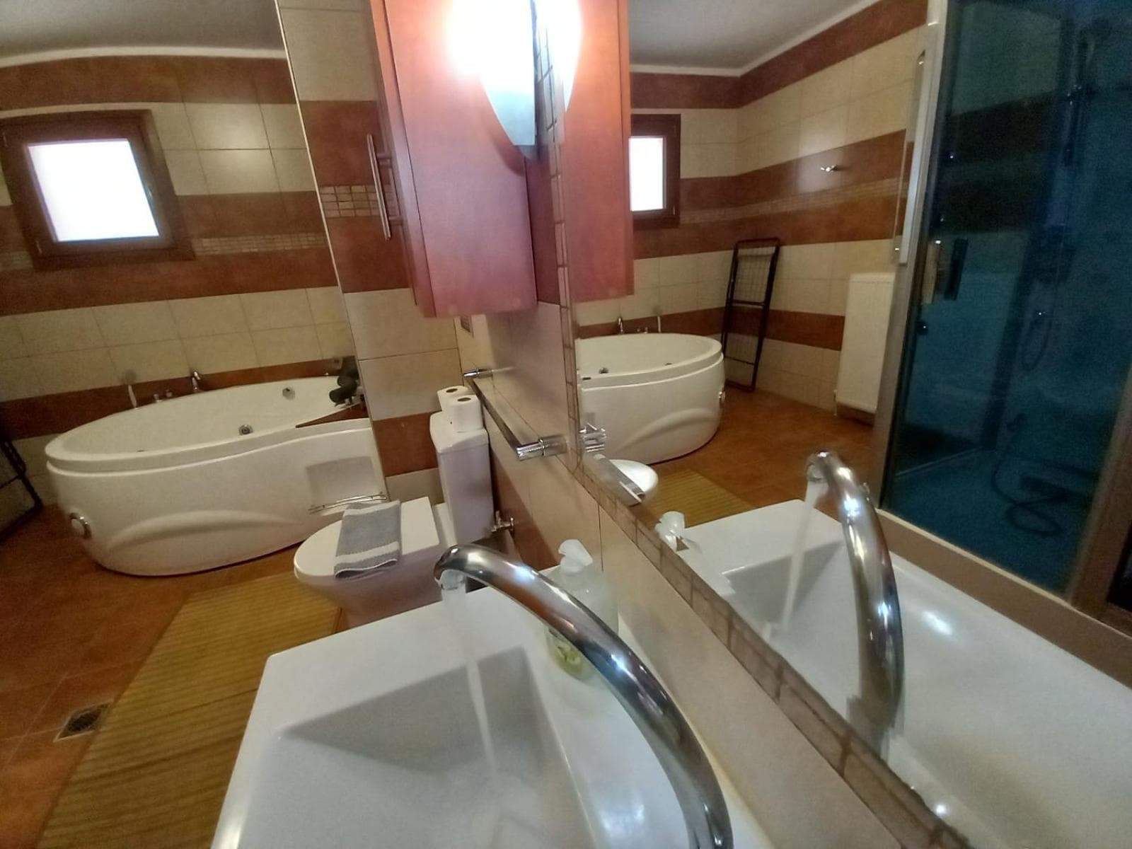 Photo 25