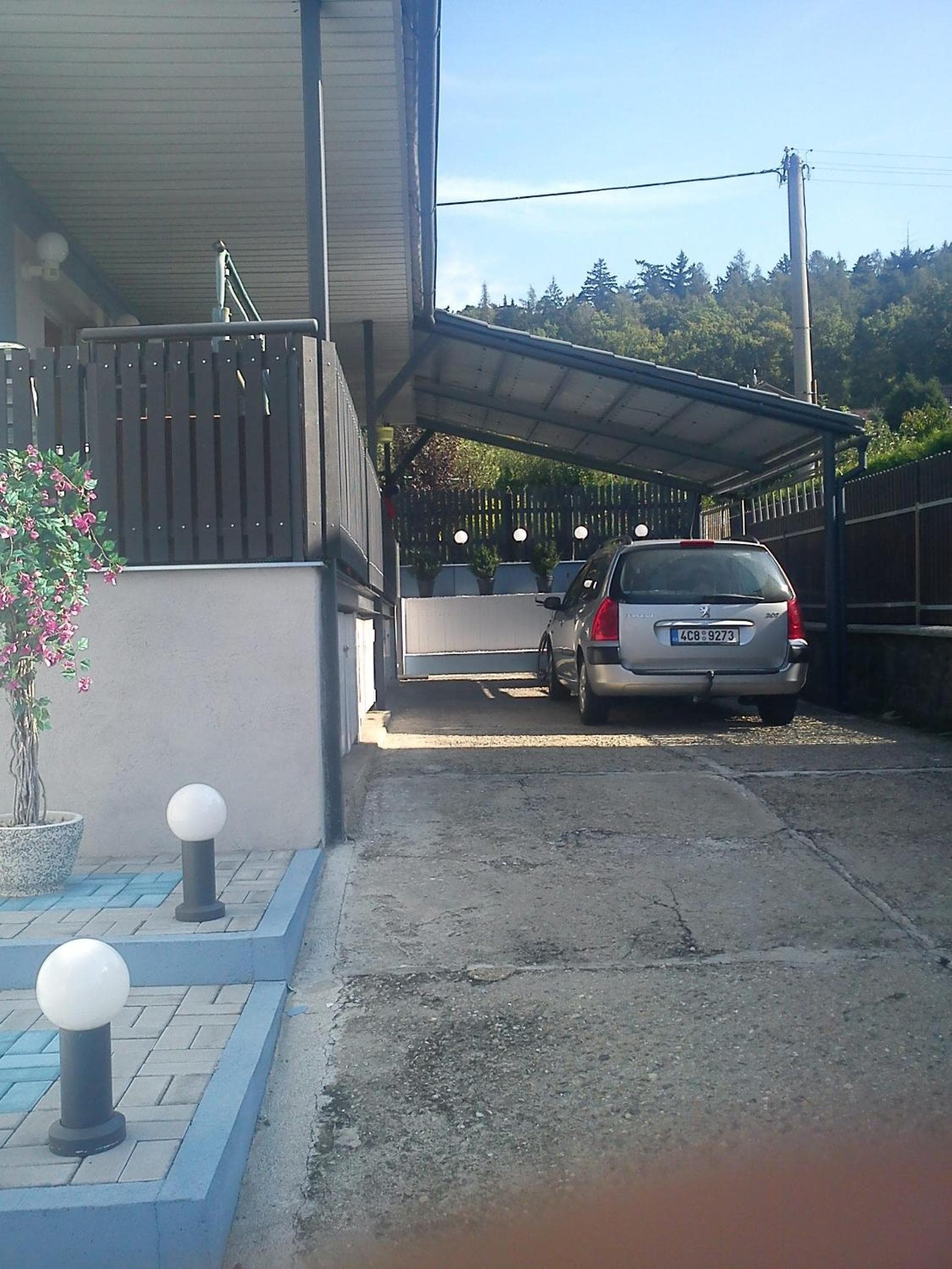 Photo 57