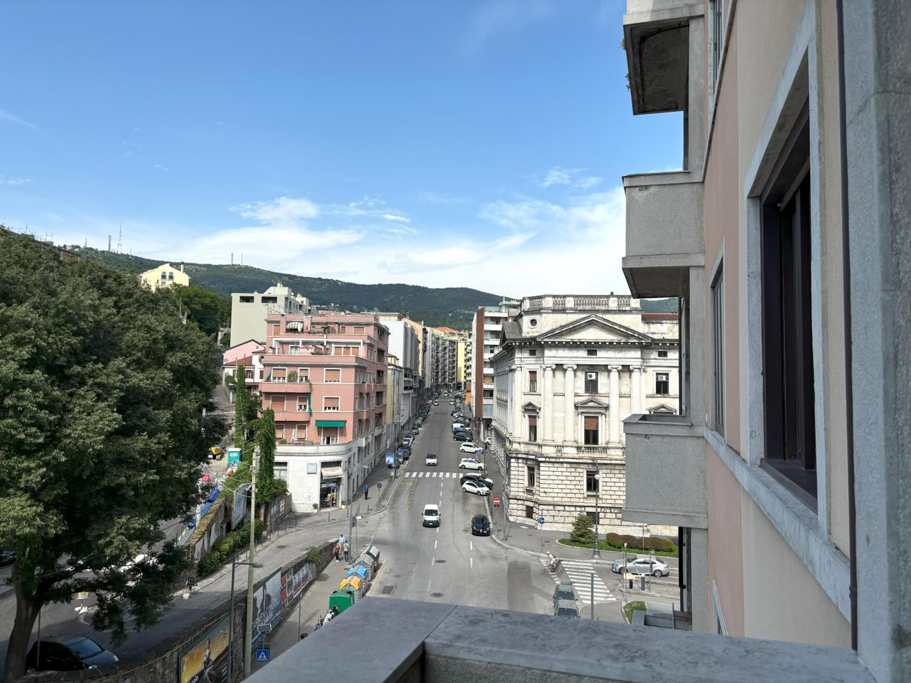 Photo 32