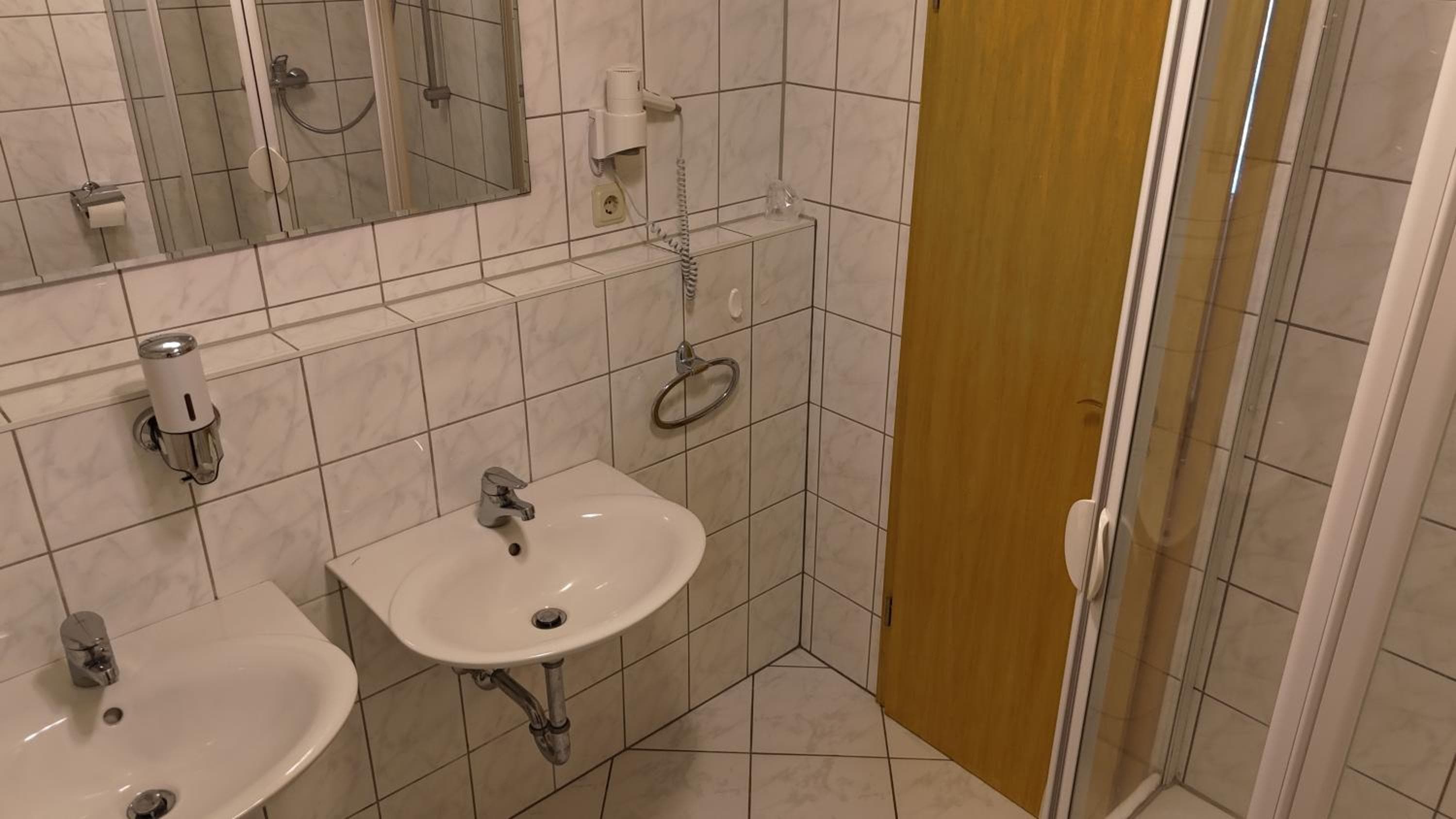 Photo 46