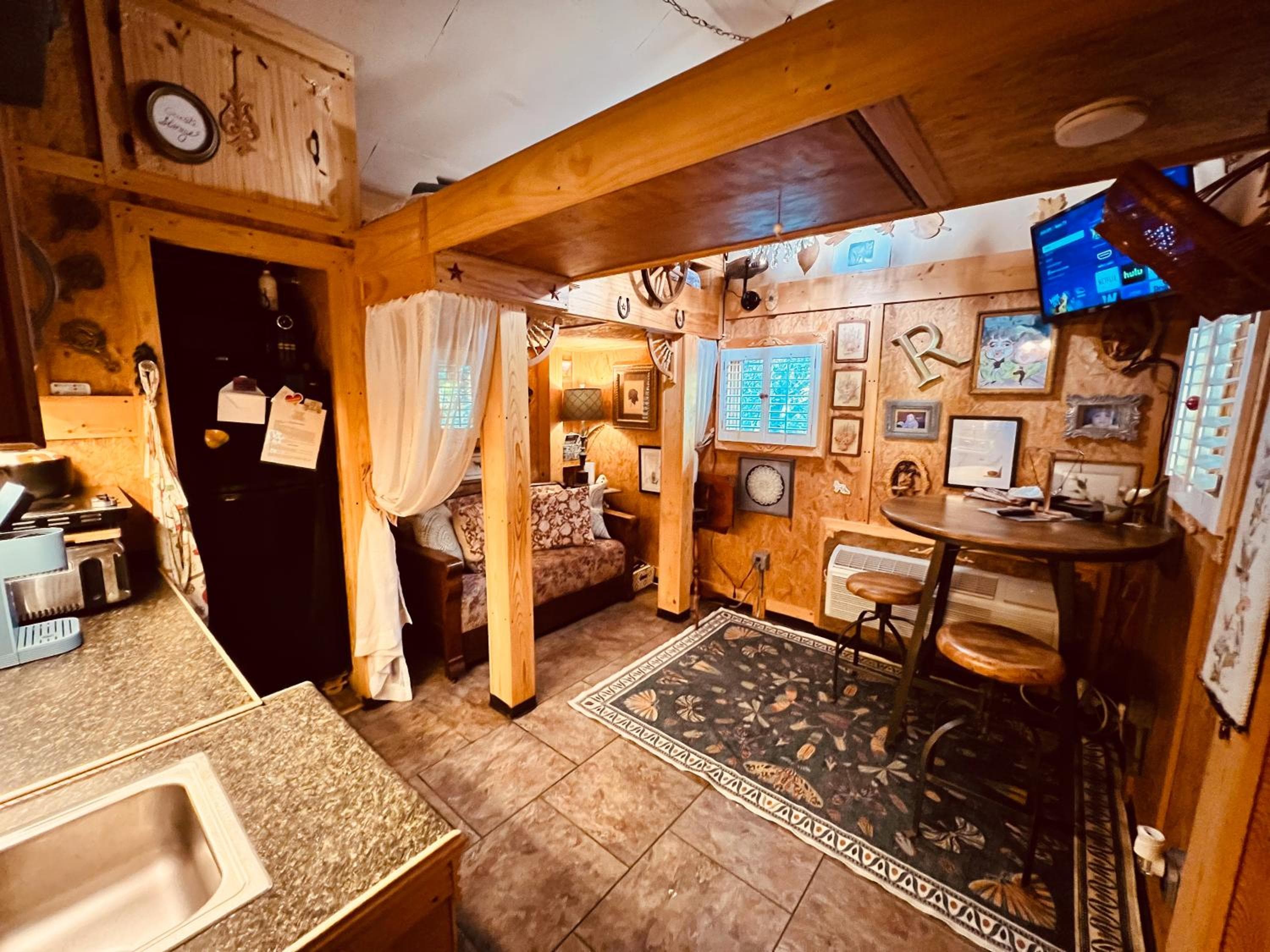 Photo 18