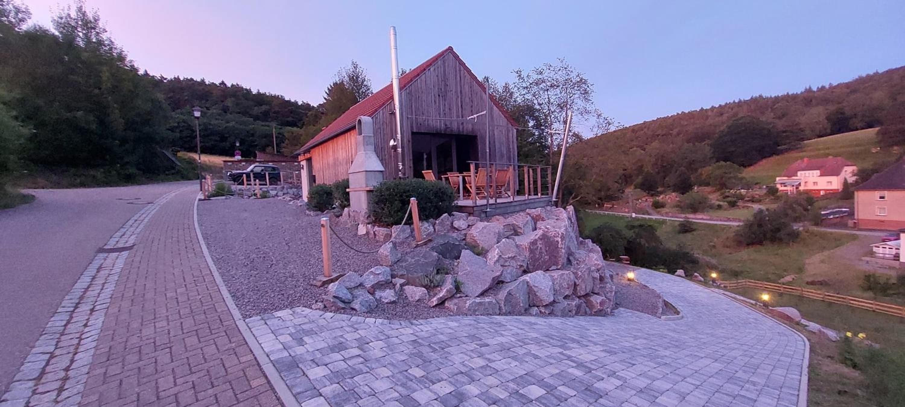 Photo 1