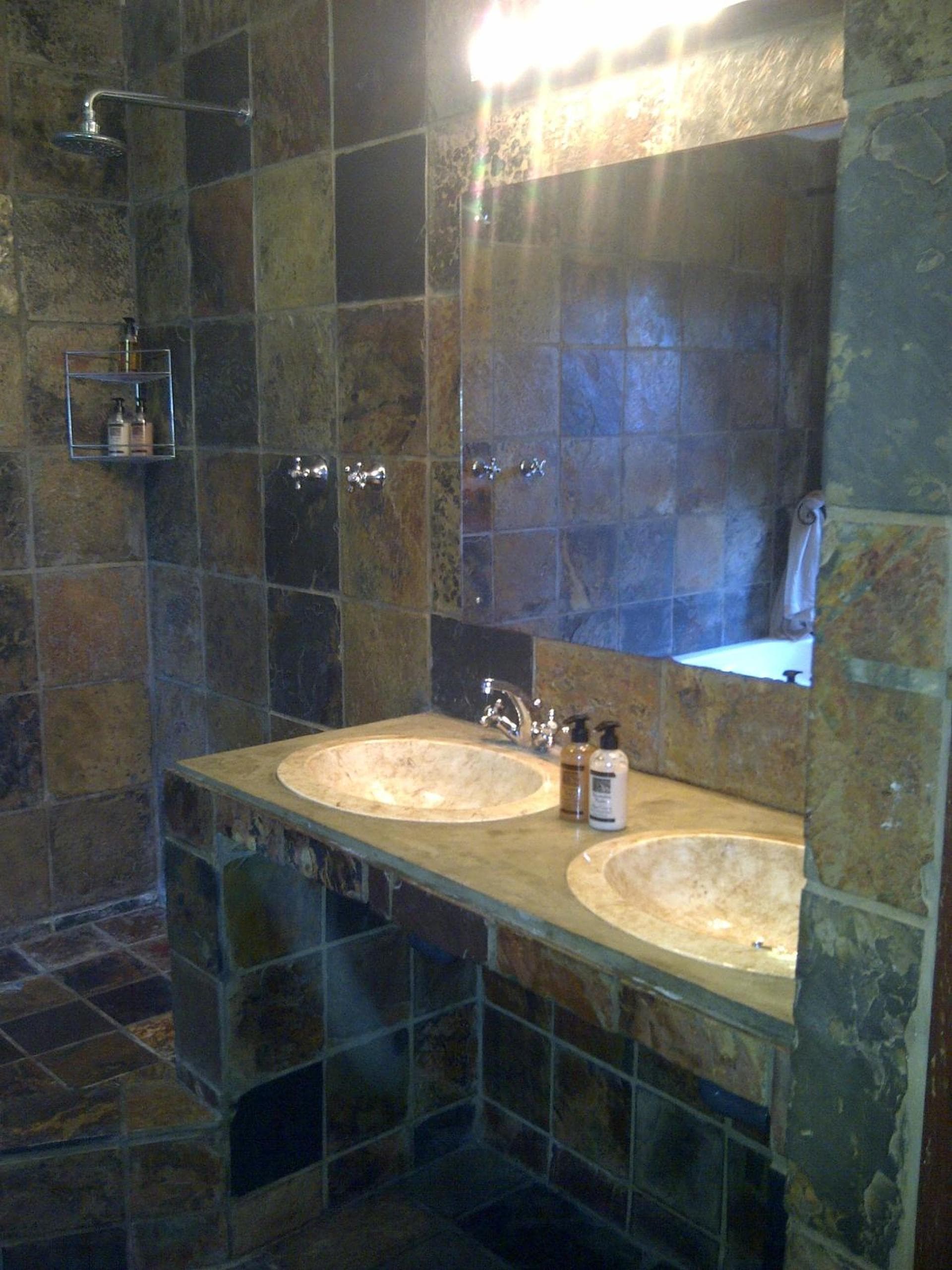 Photo 28