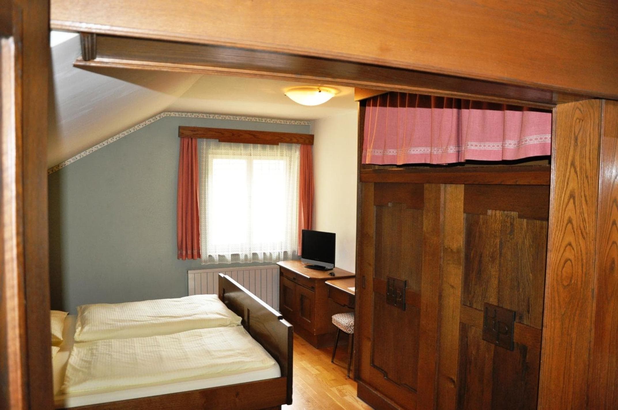 Photo 49