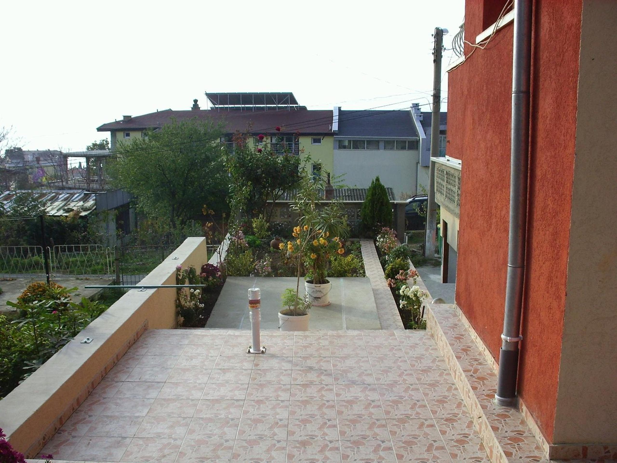 Photo 52