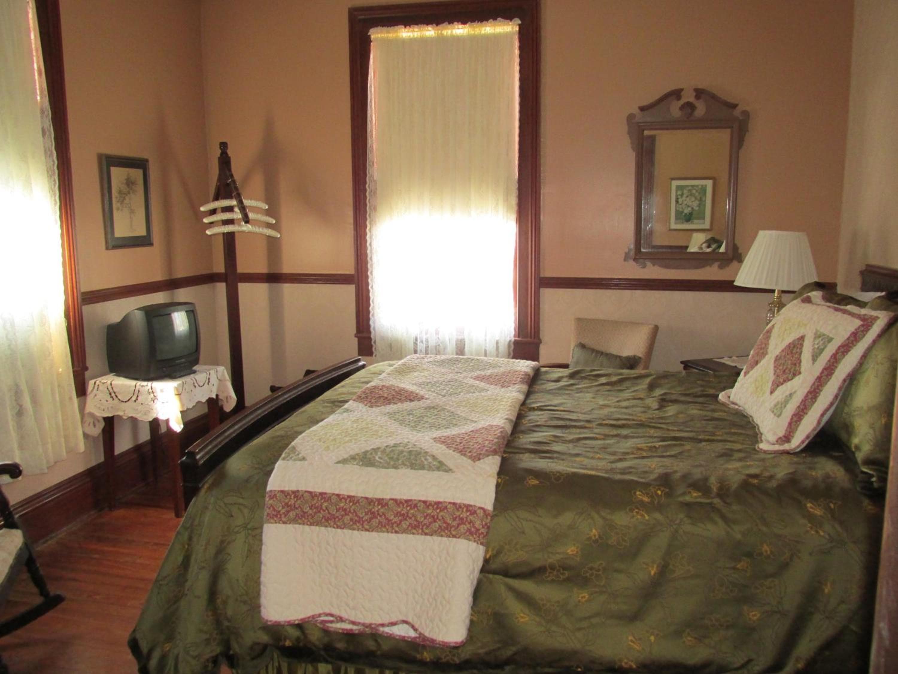 Photo 3