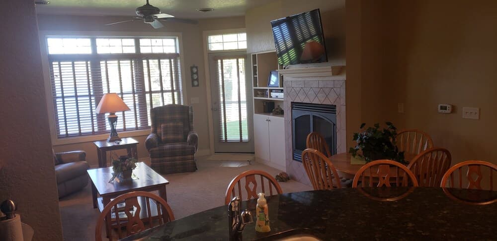 Photo 11