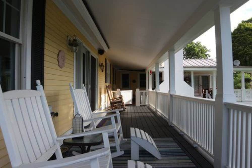 Photo 5