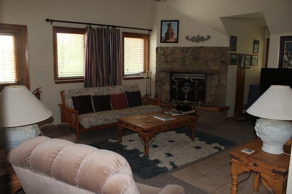 Photo 12