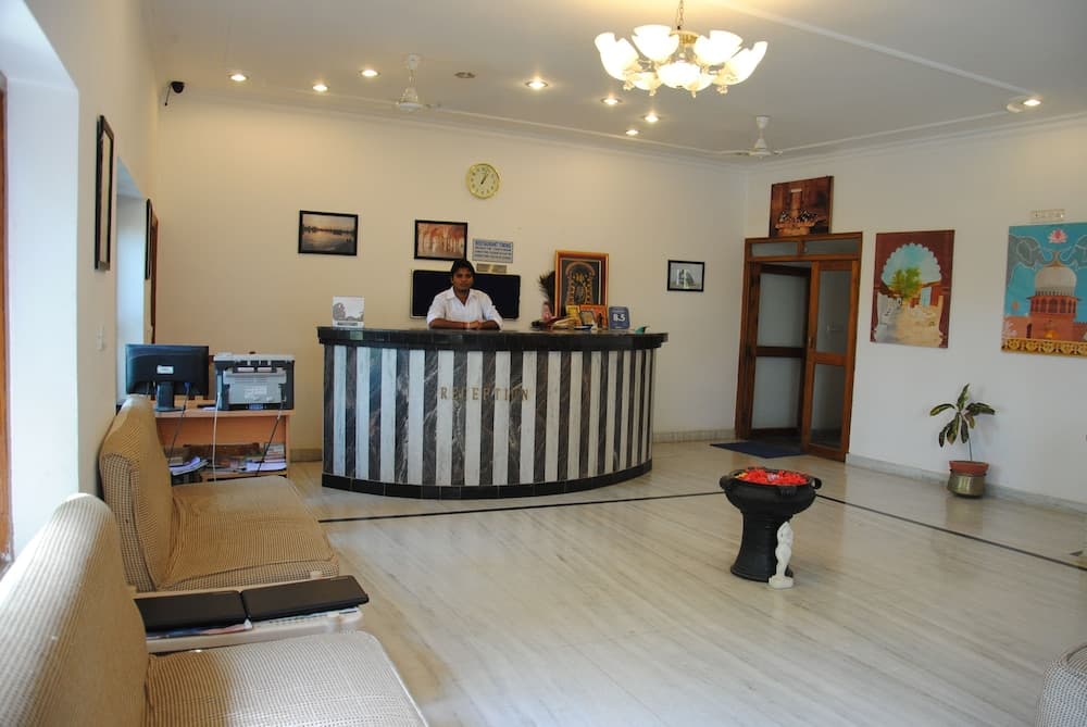 Photo 8