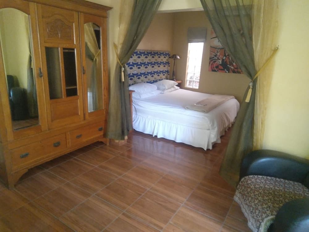 Photo 6