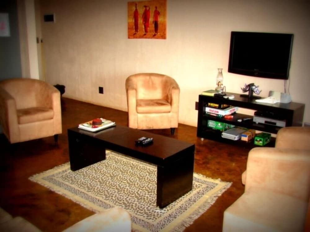 Photo 33