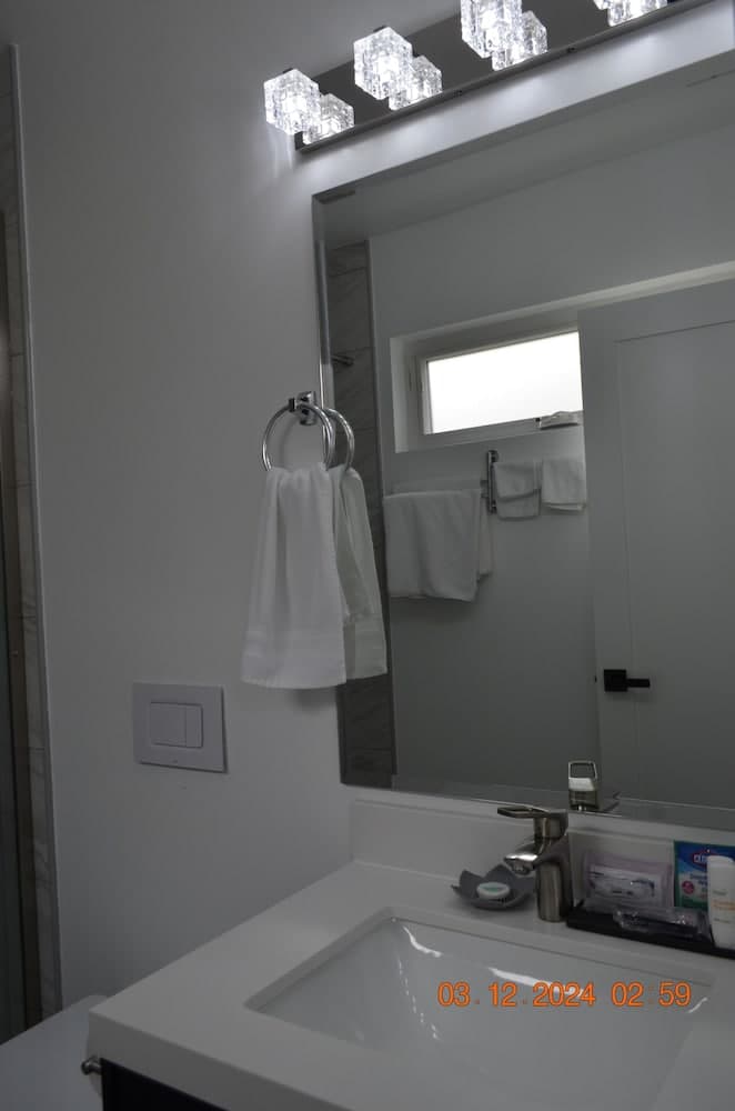 Photo 32