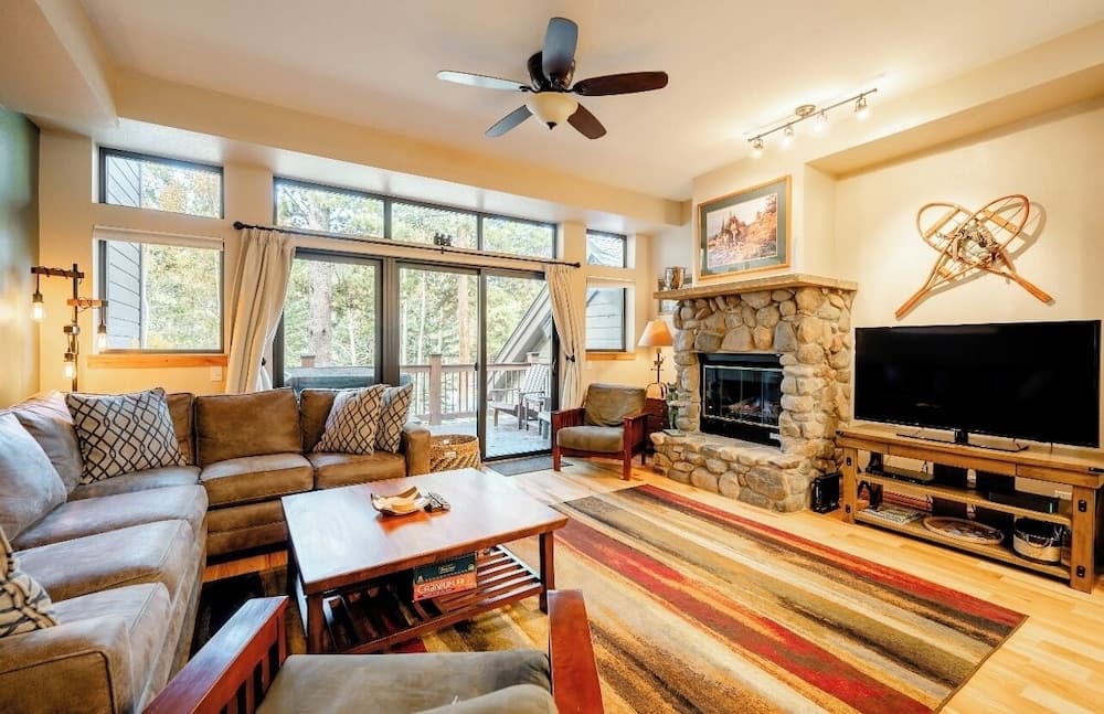 Photo 33