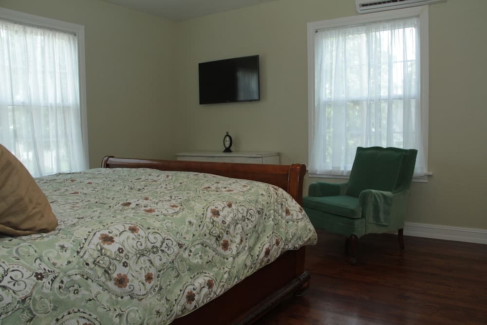 Photo 11