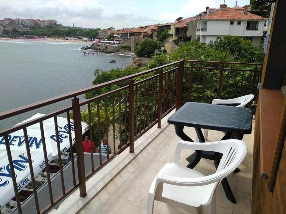 Photo 5