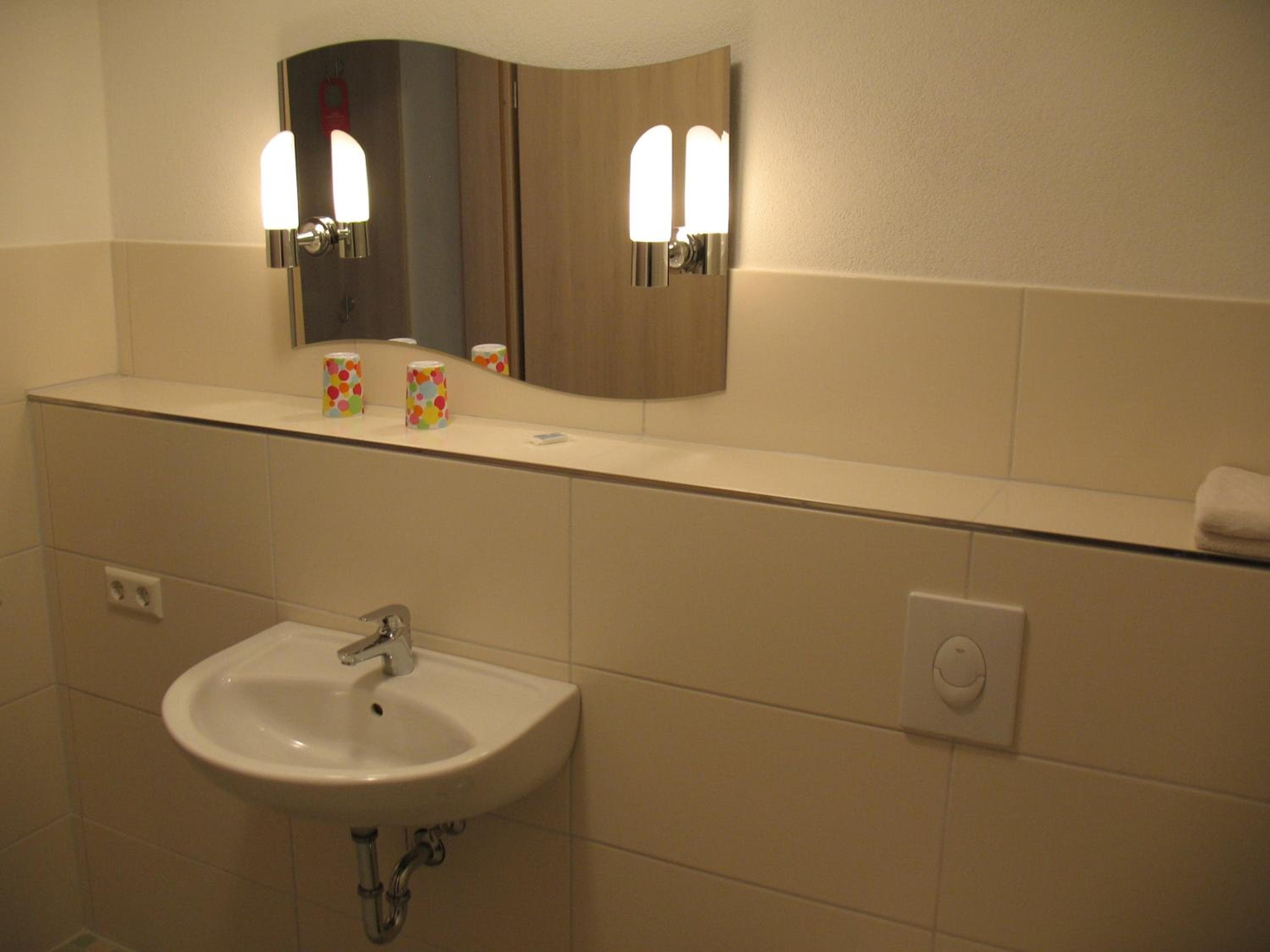 Photo 37