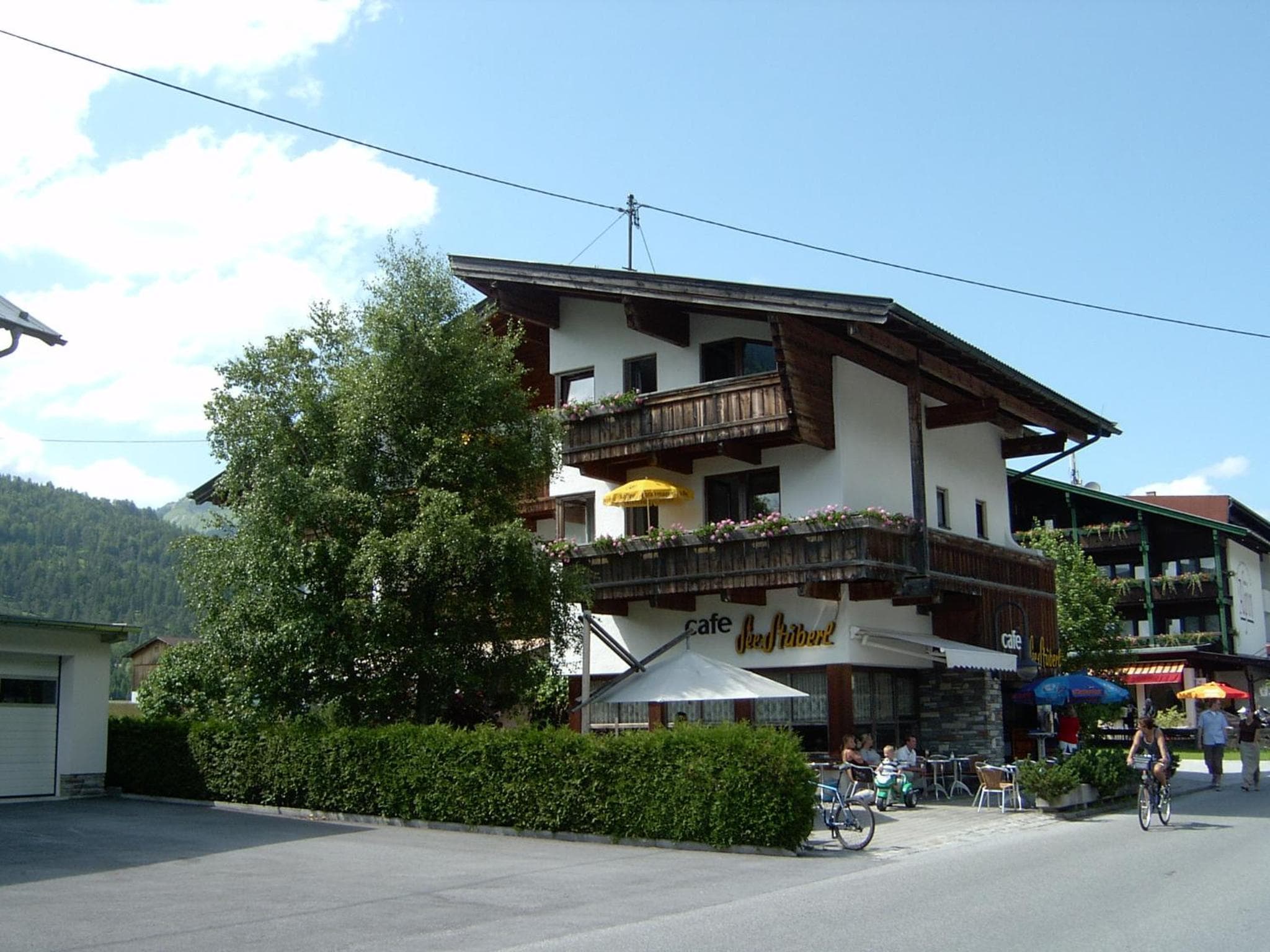 Photo 11