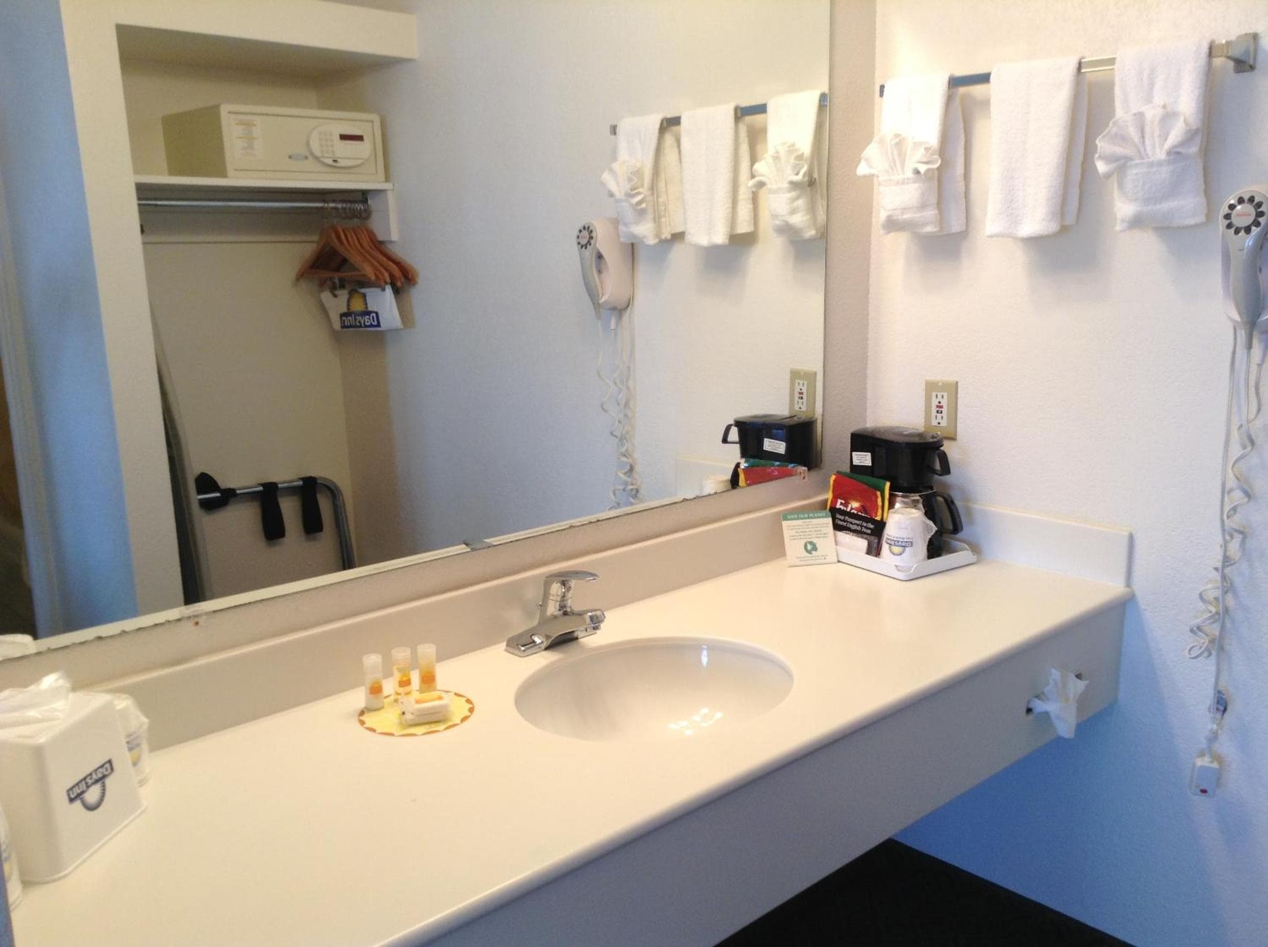 Photo 34