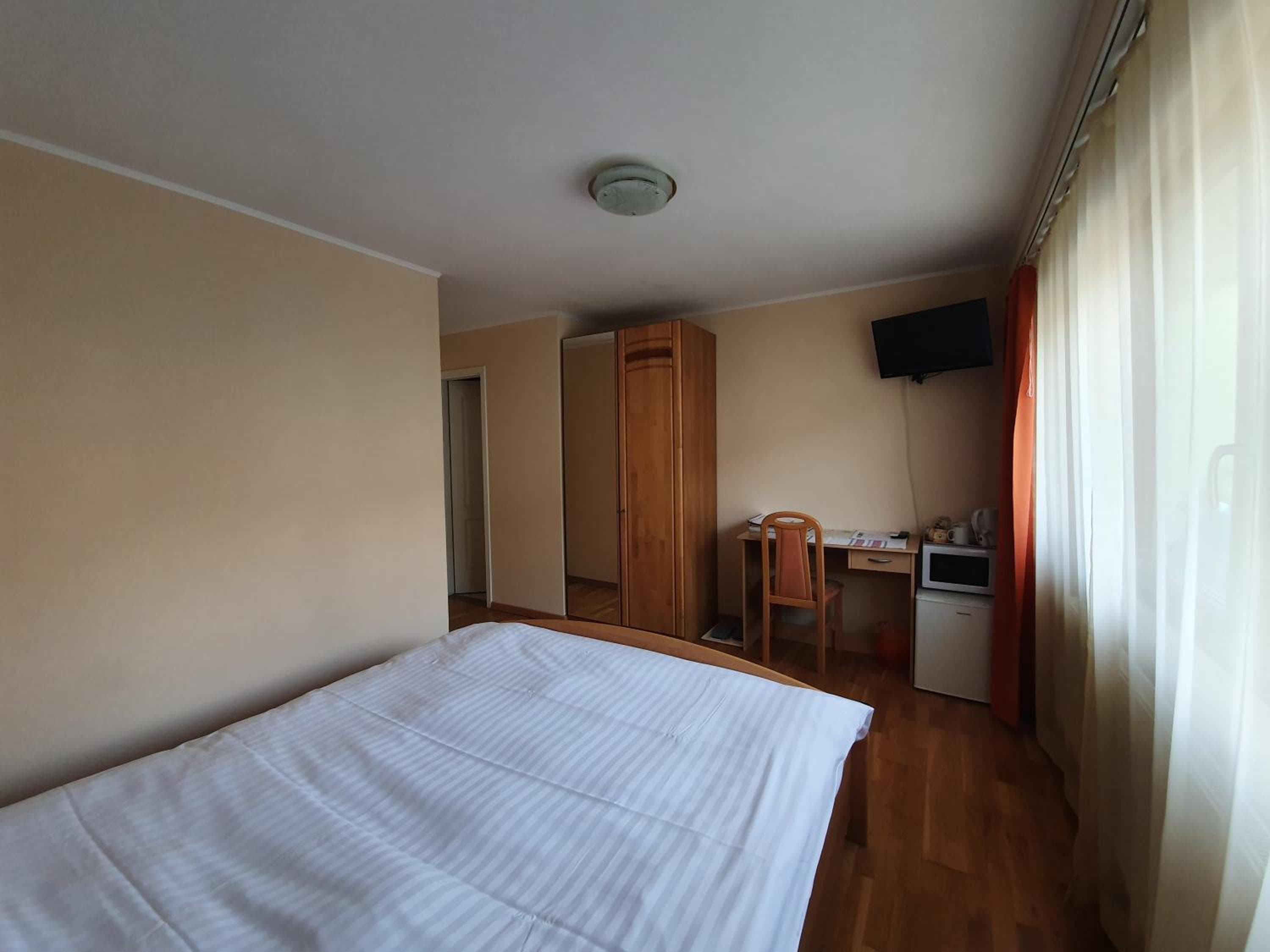 Photo 16