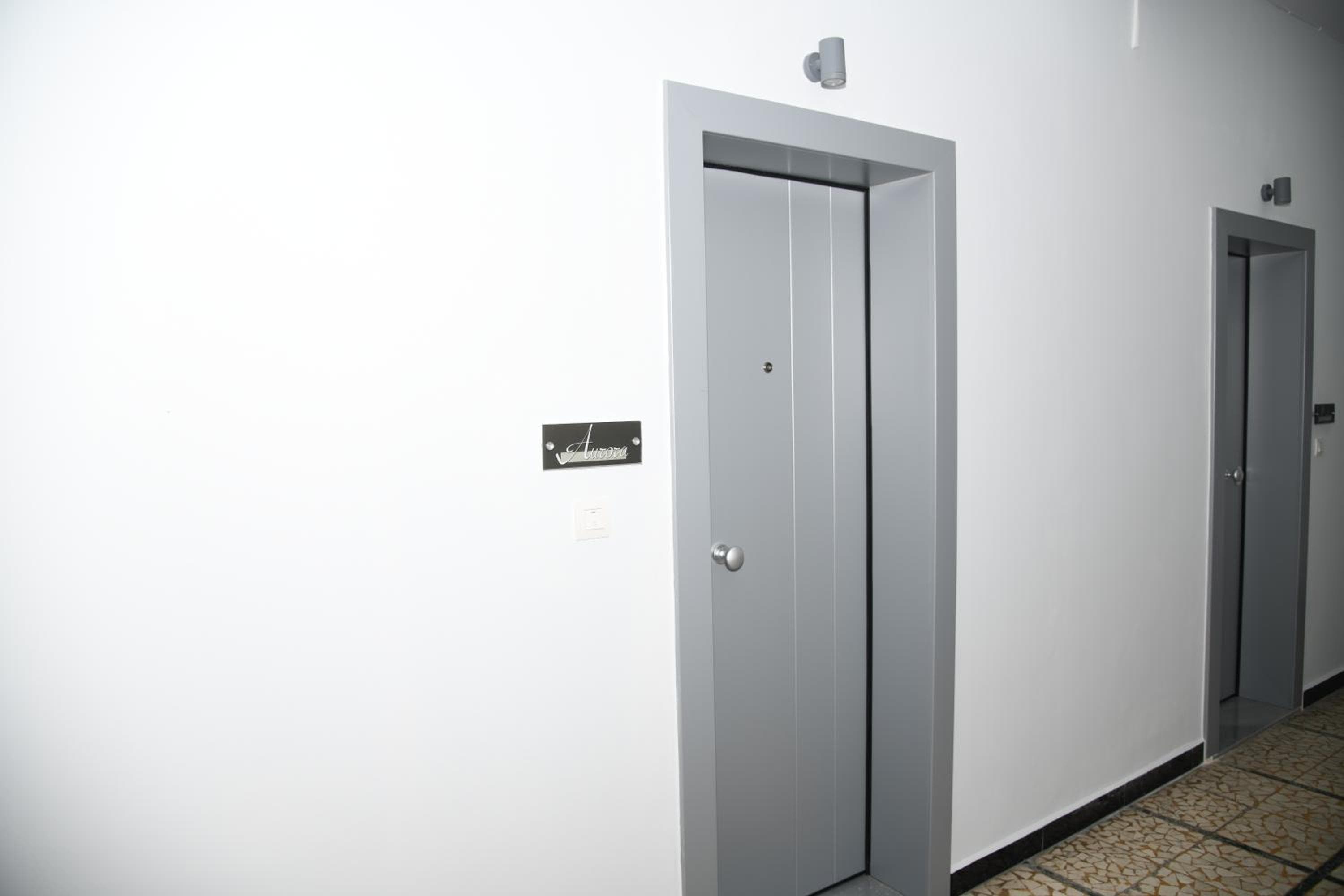 Photo 32