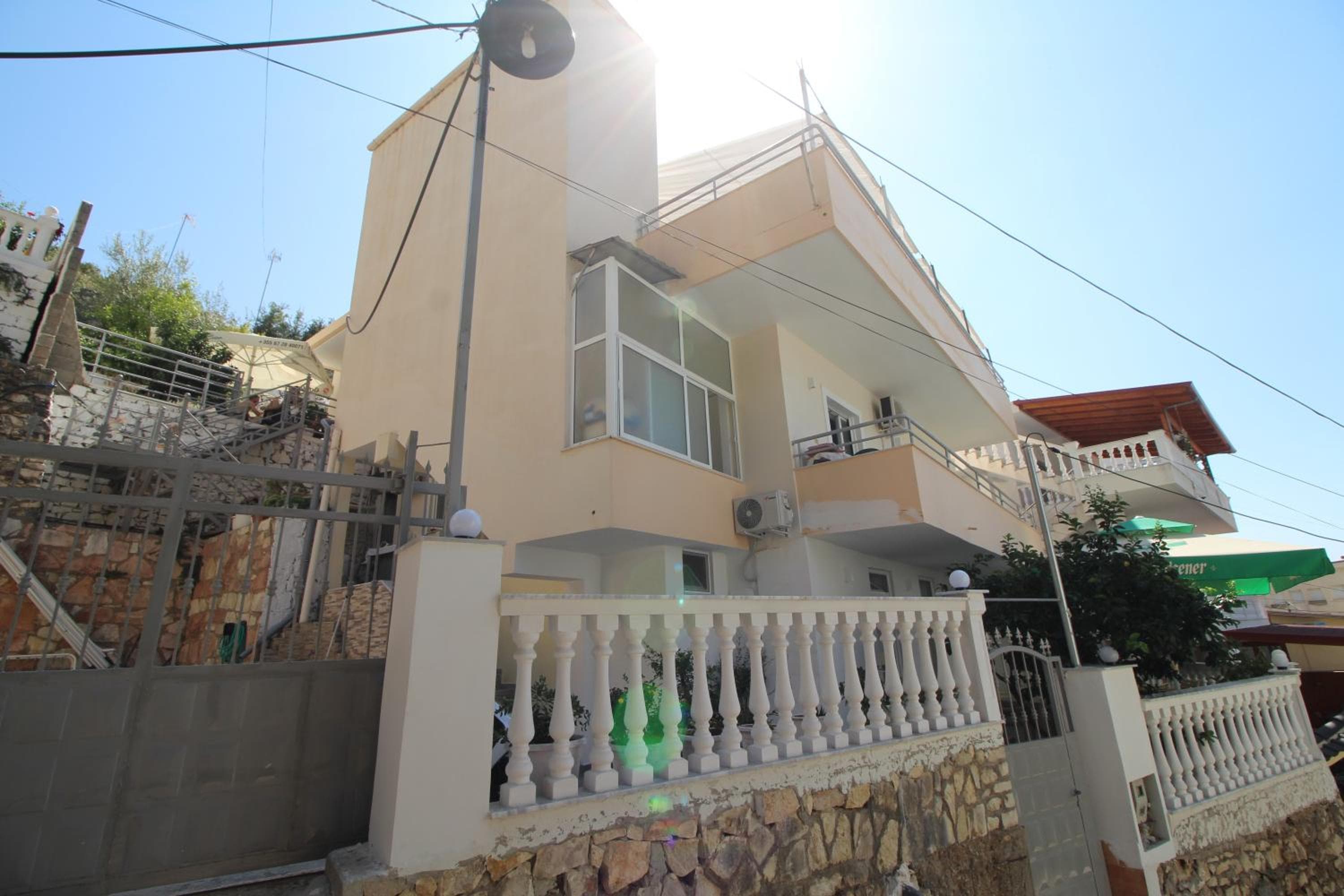 Photo 44