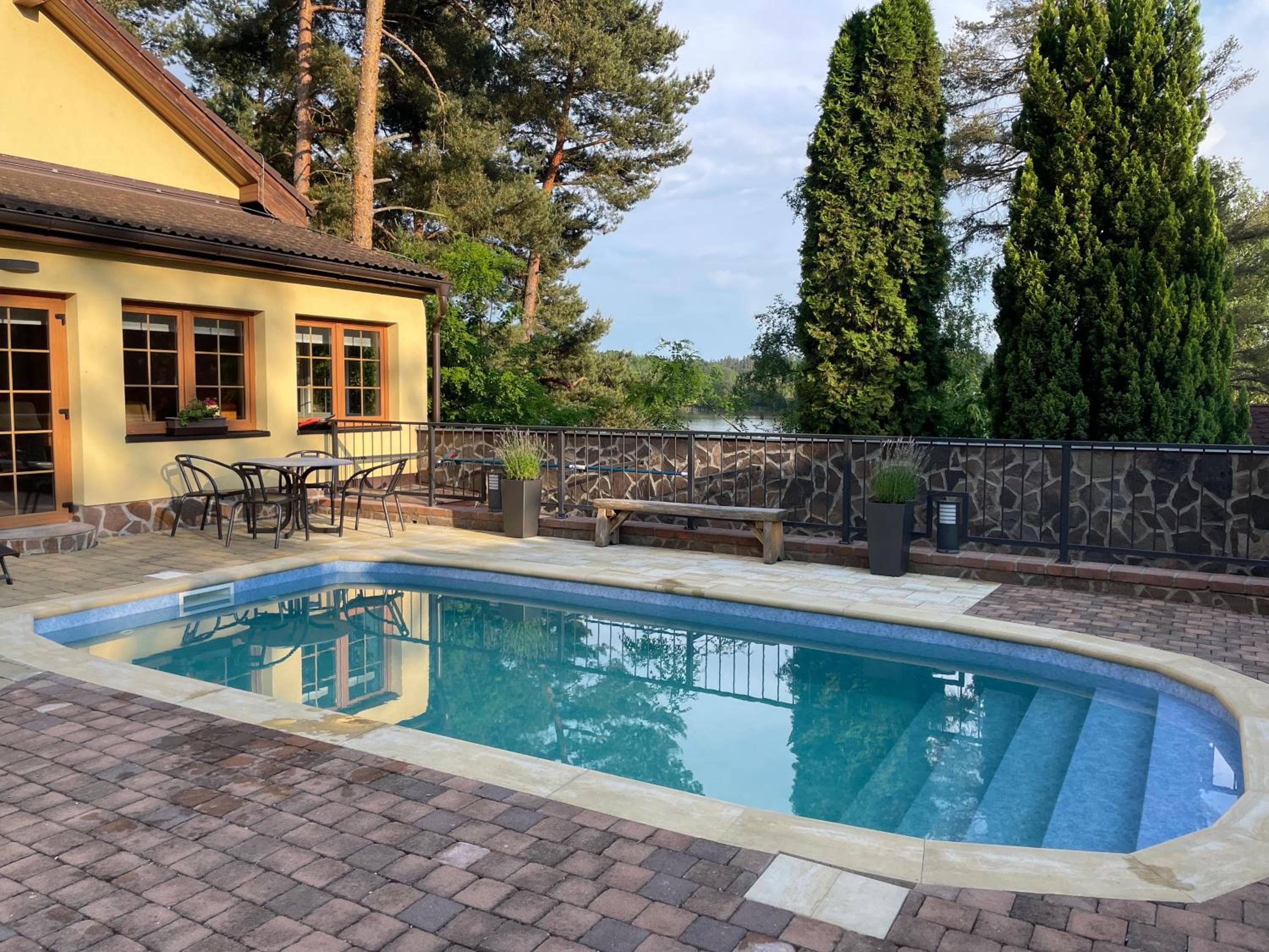 Photo 23