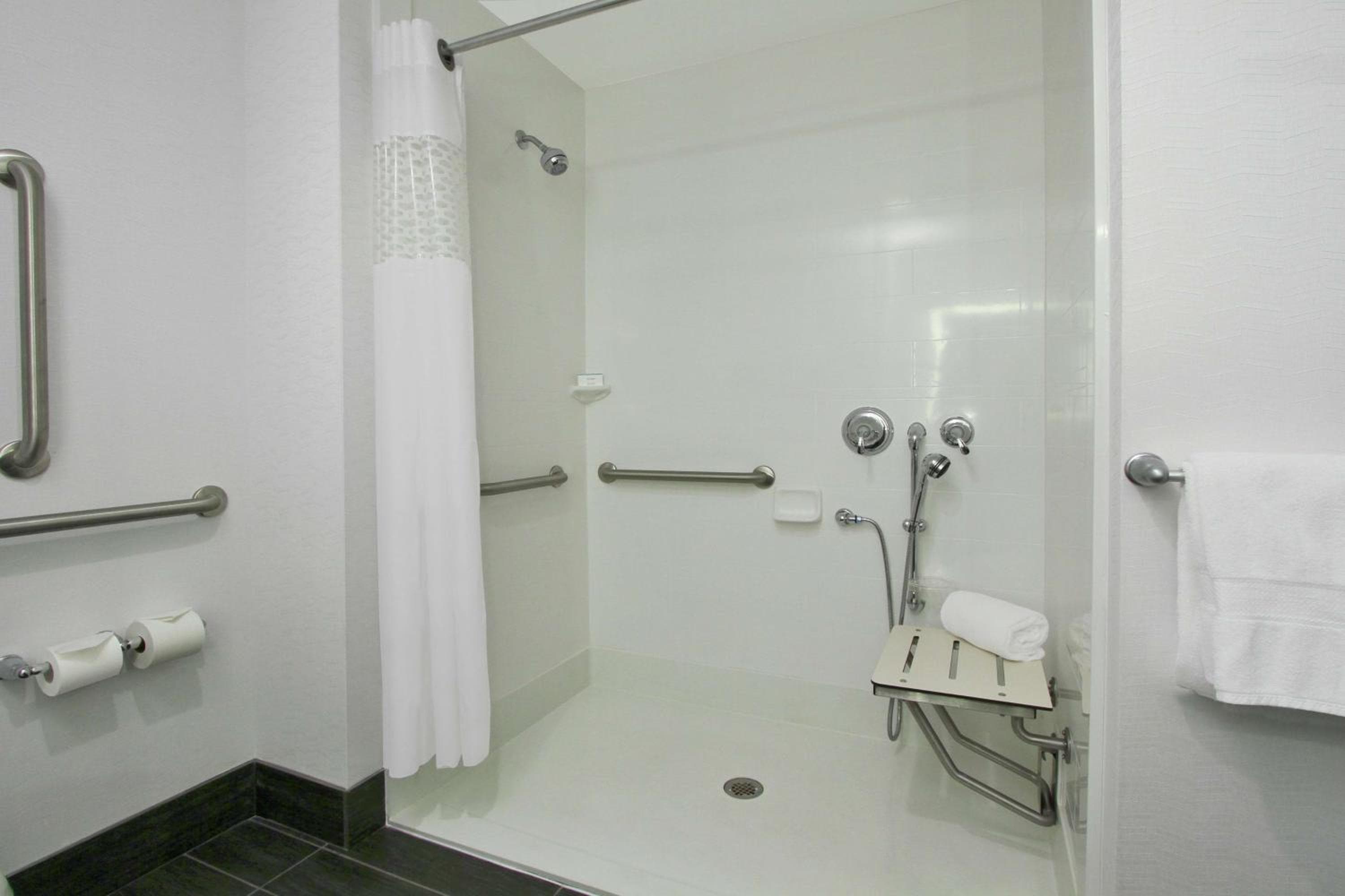 Photo 32
