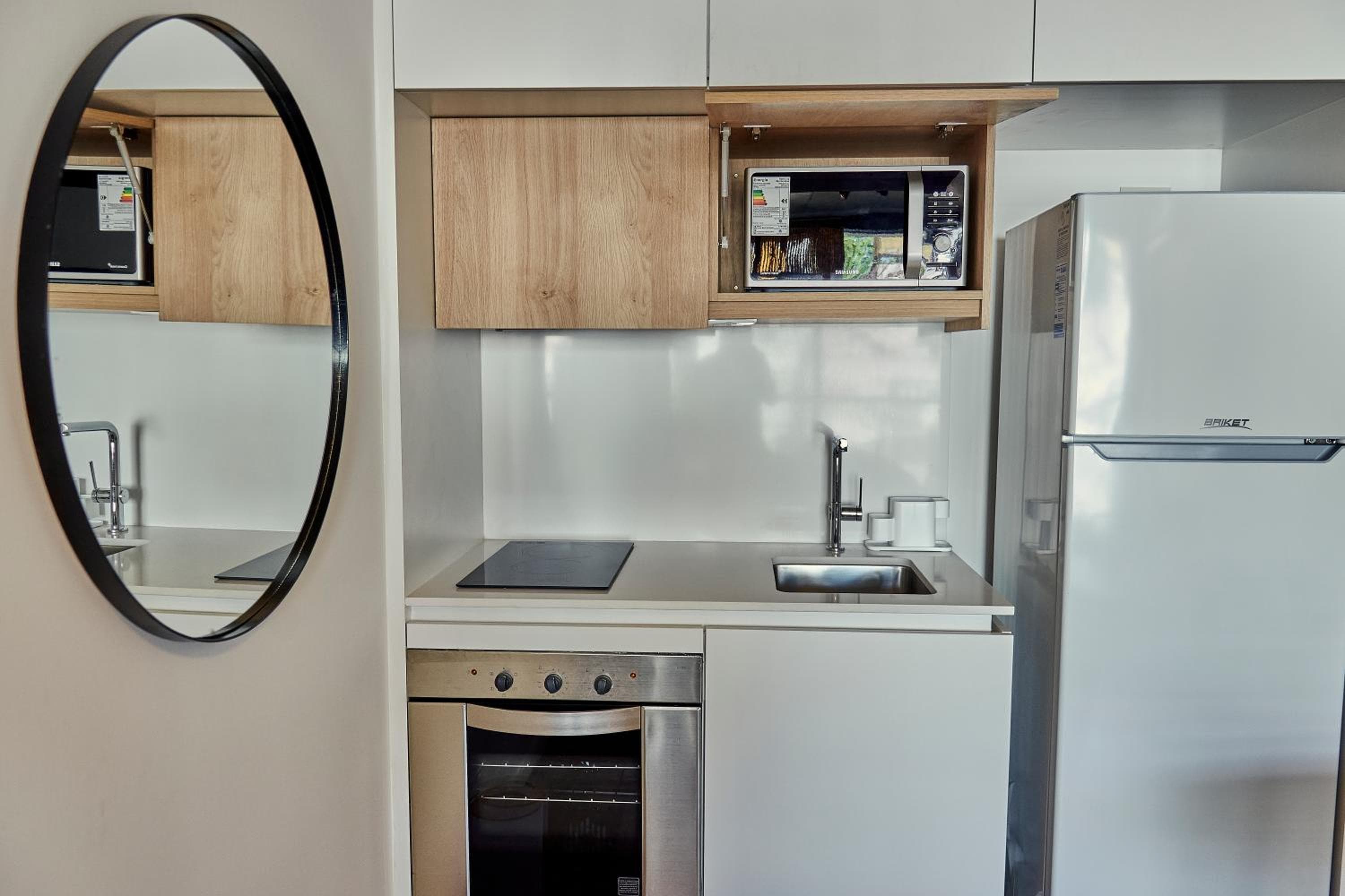 Photo 33