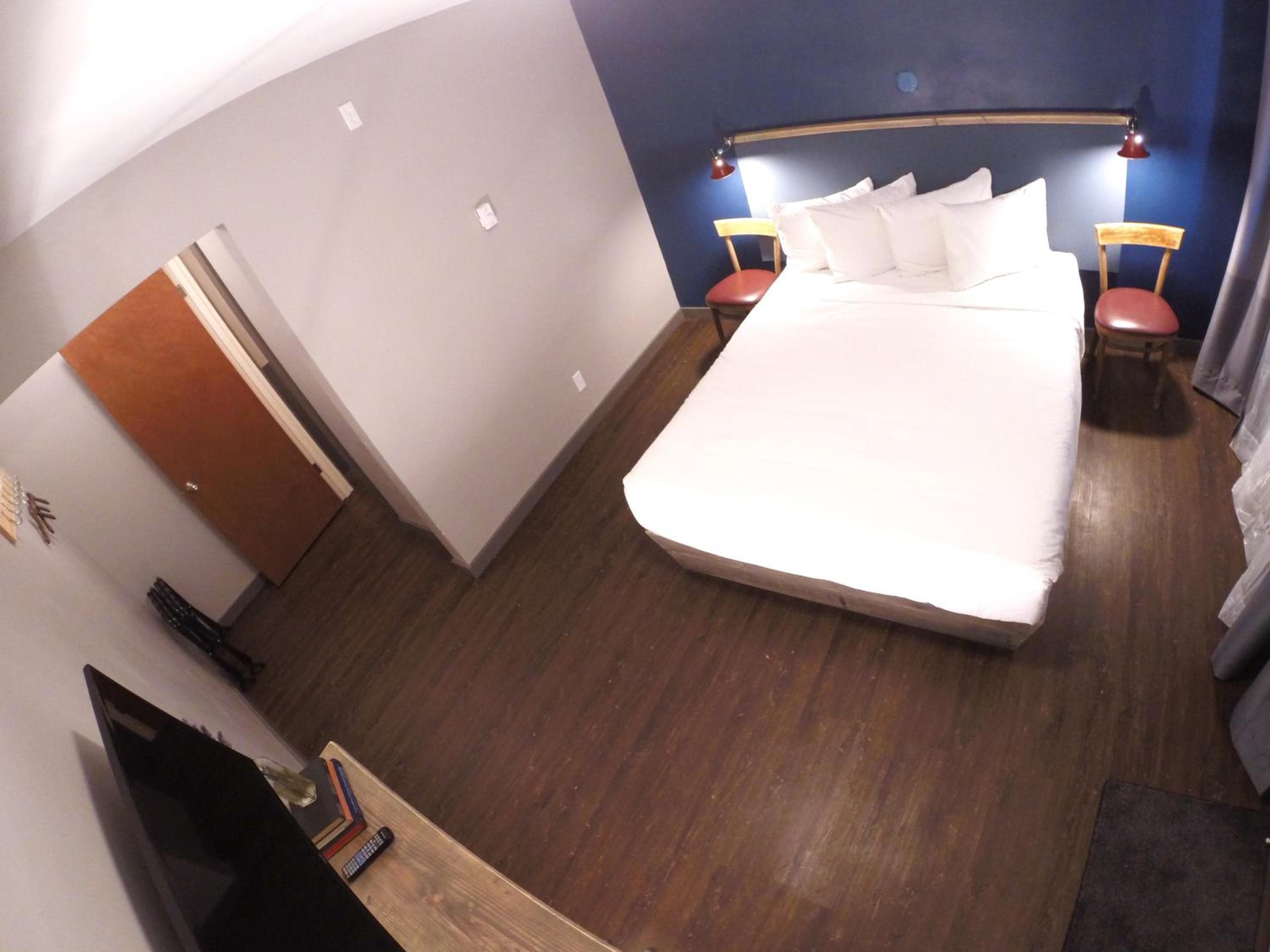 Photo 5