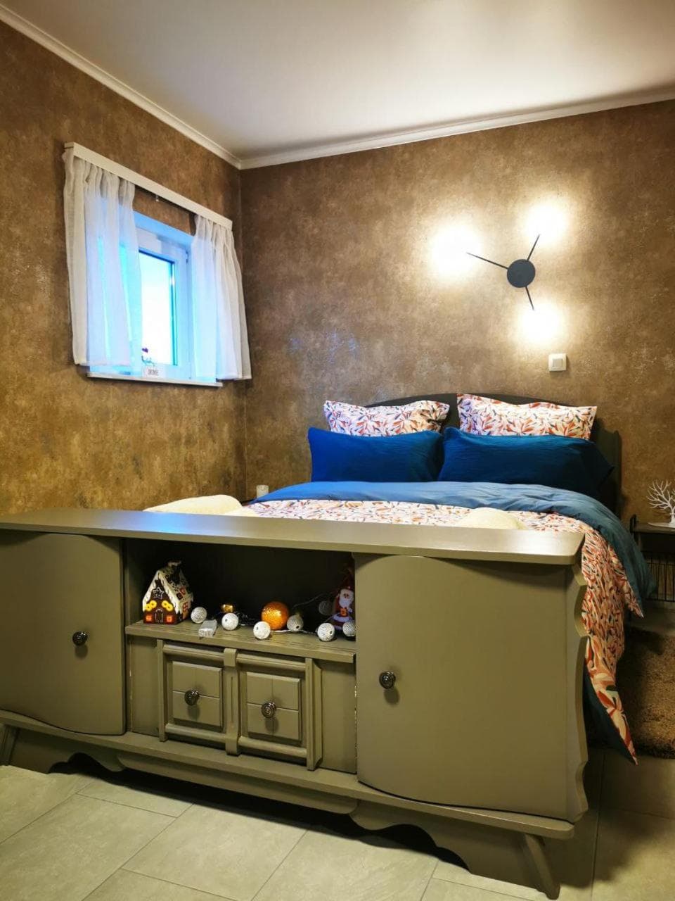 Photo 33