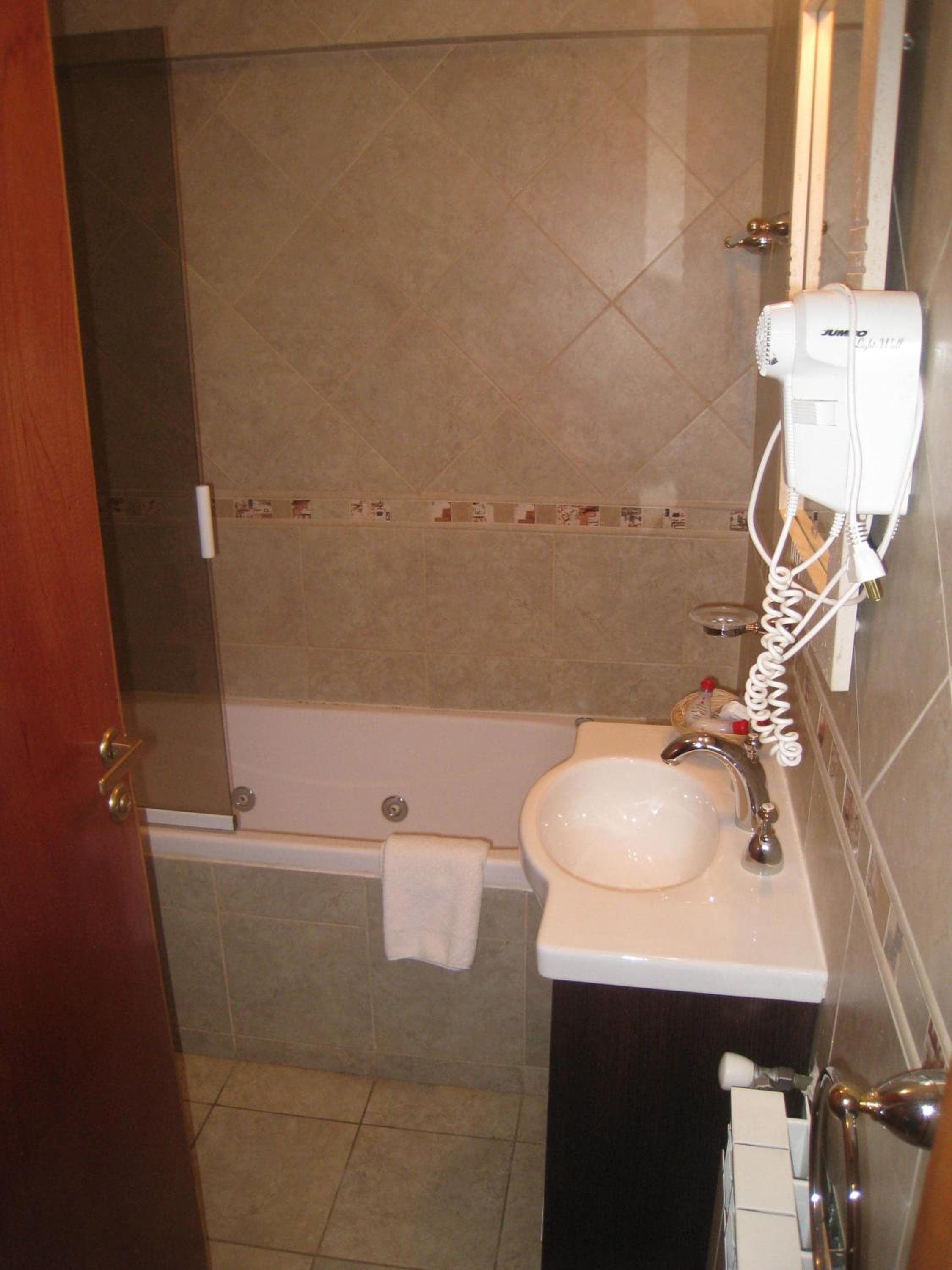 Photo 37
