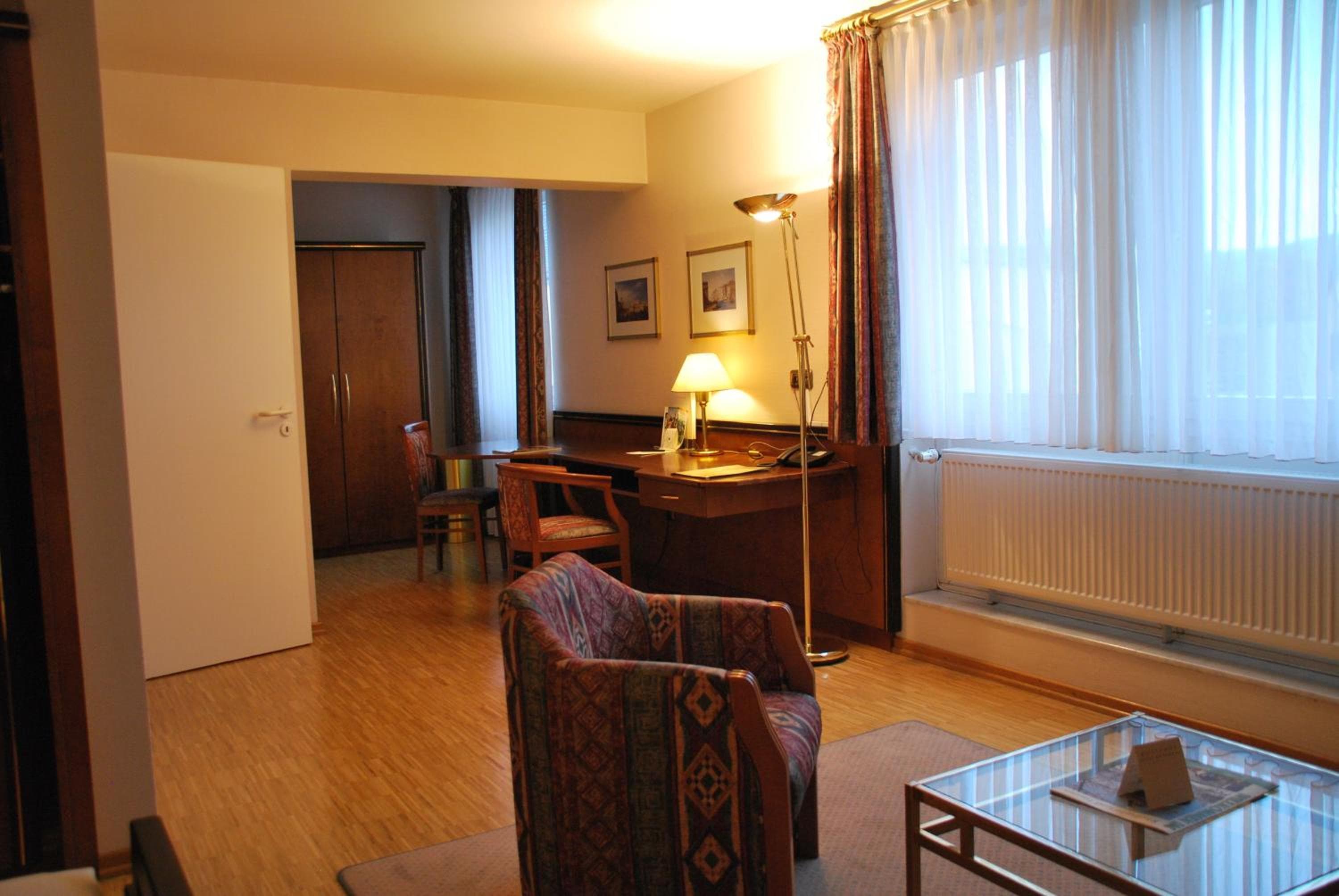 Photo 2