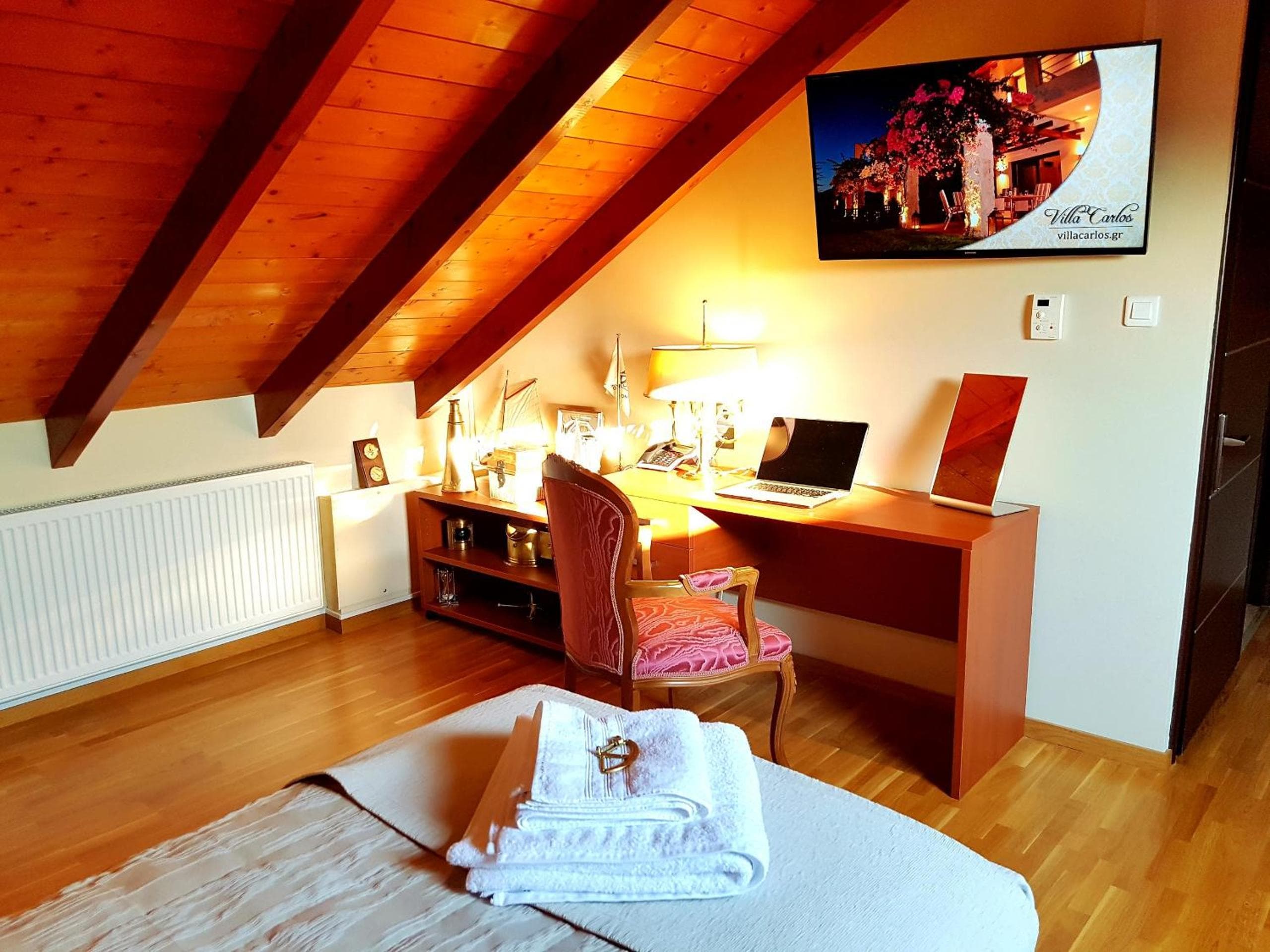 Photo 12