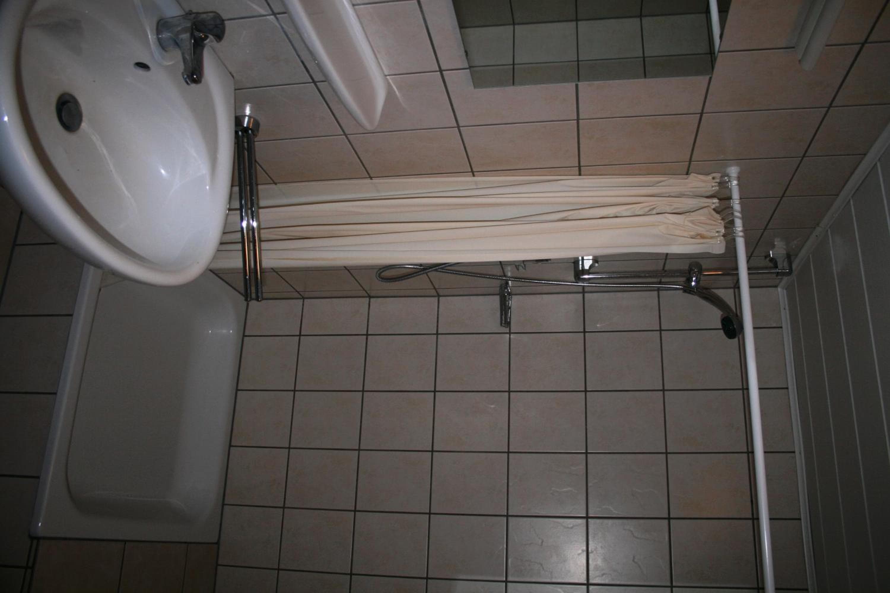 Photo 32